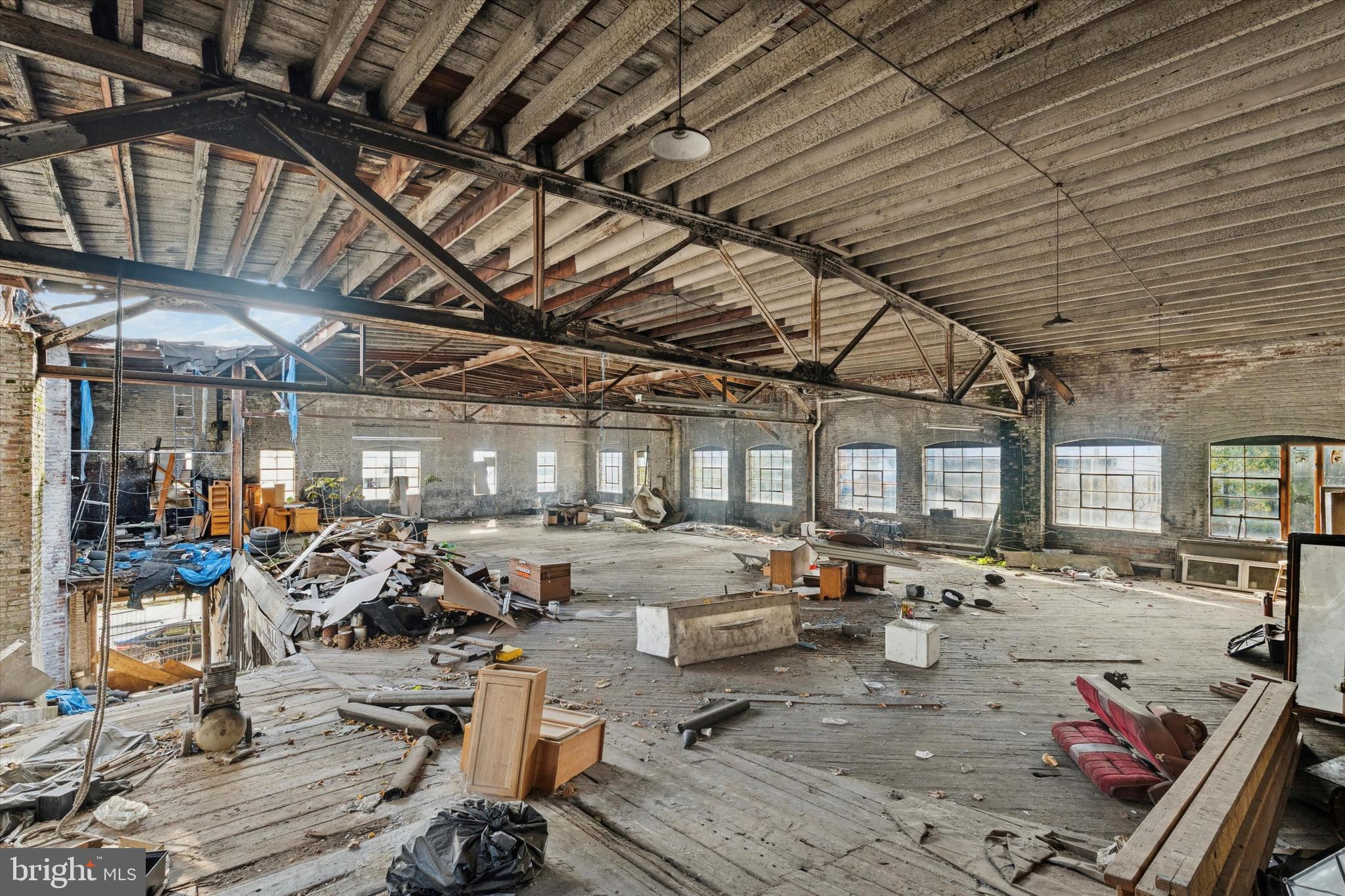 2001 N 19TH STREET 17