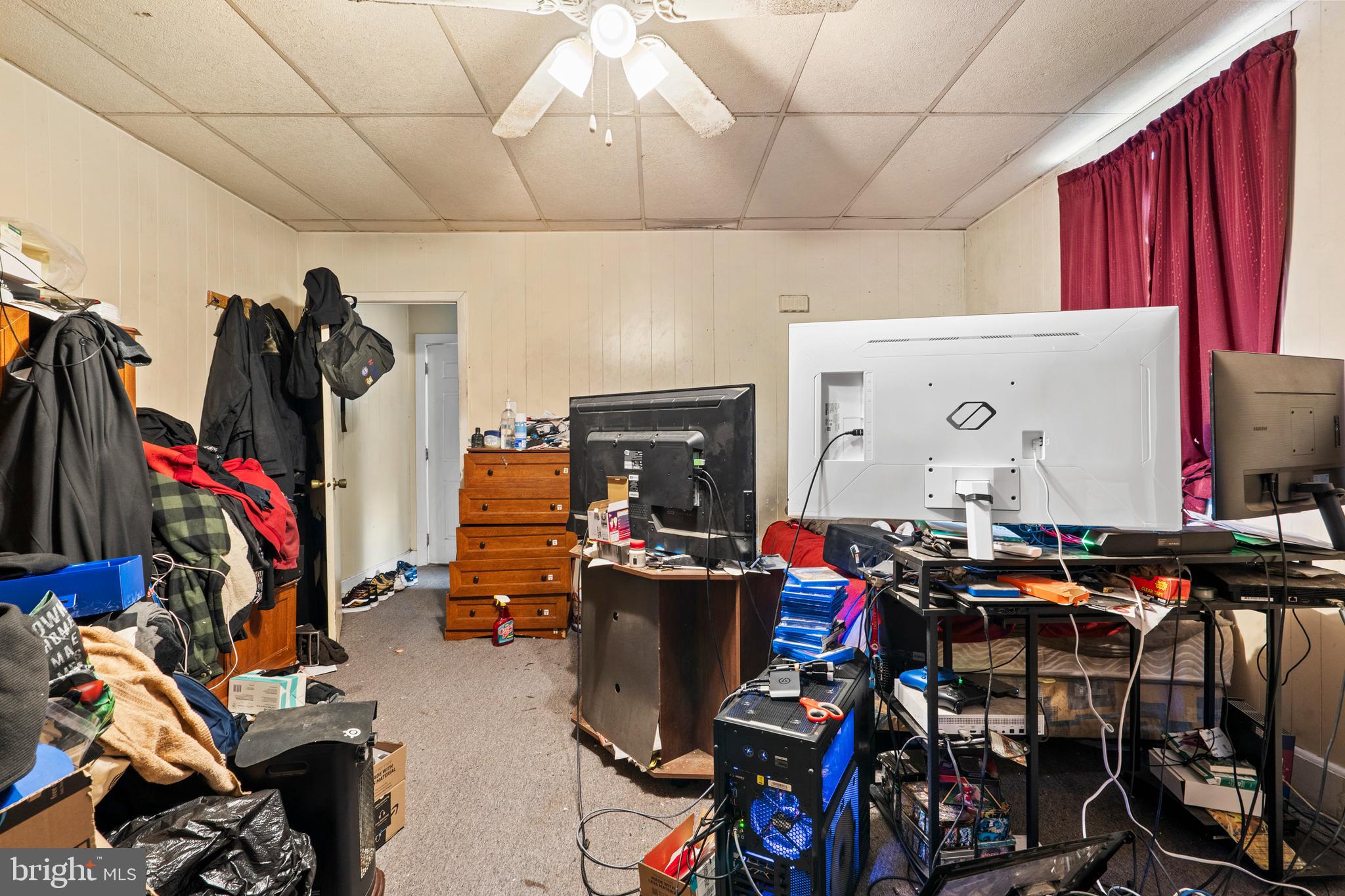 4830 LONGSHORE AVENUE