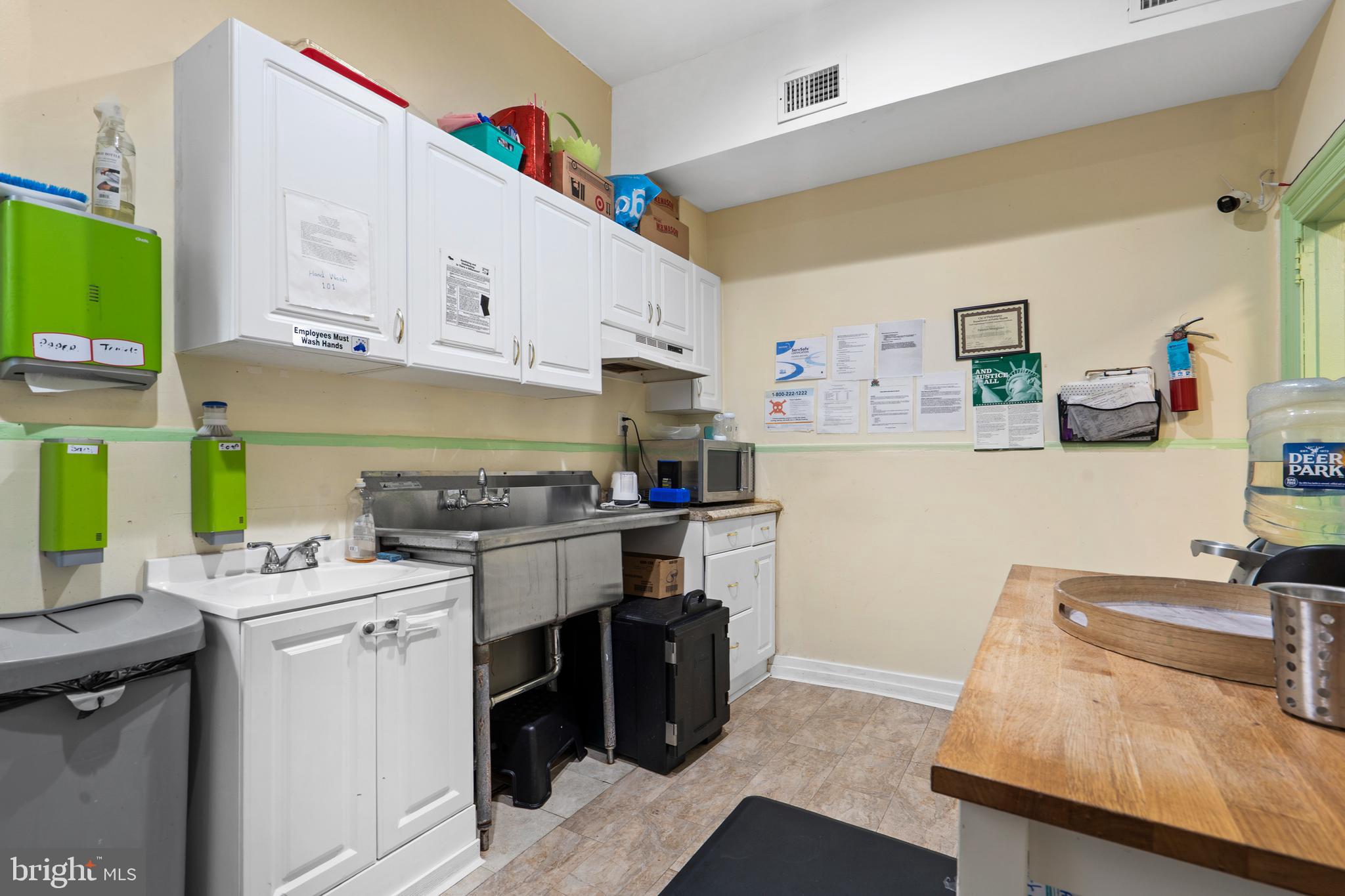 4830 LONGSHORE AVENUE