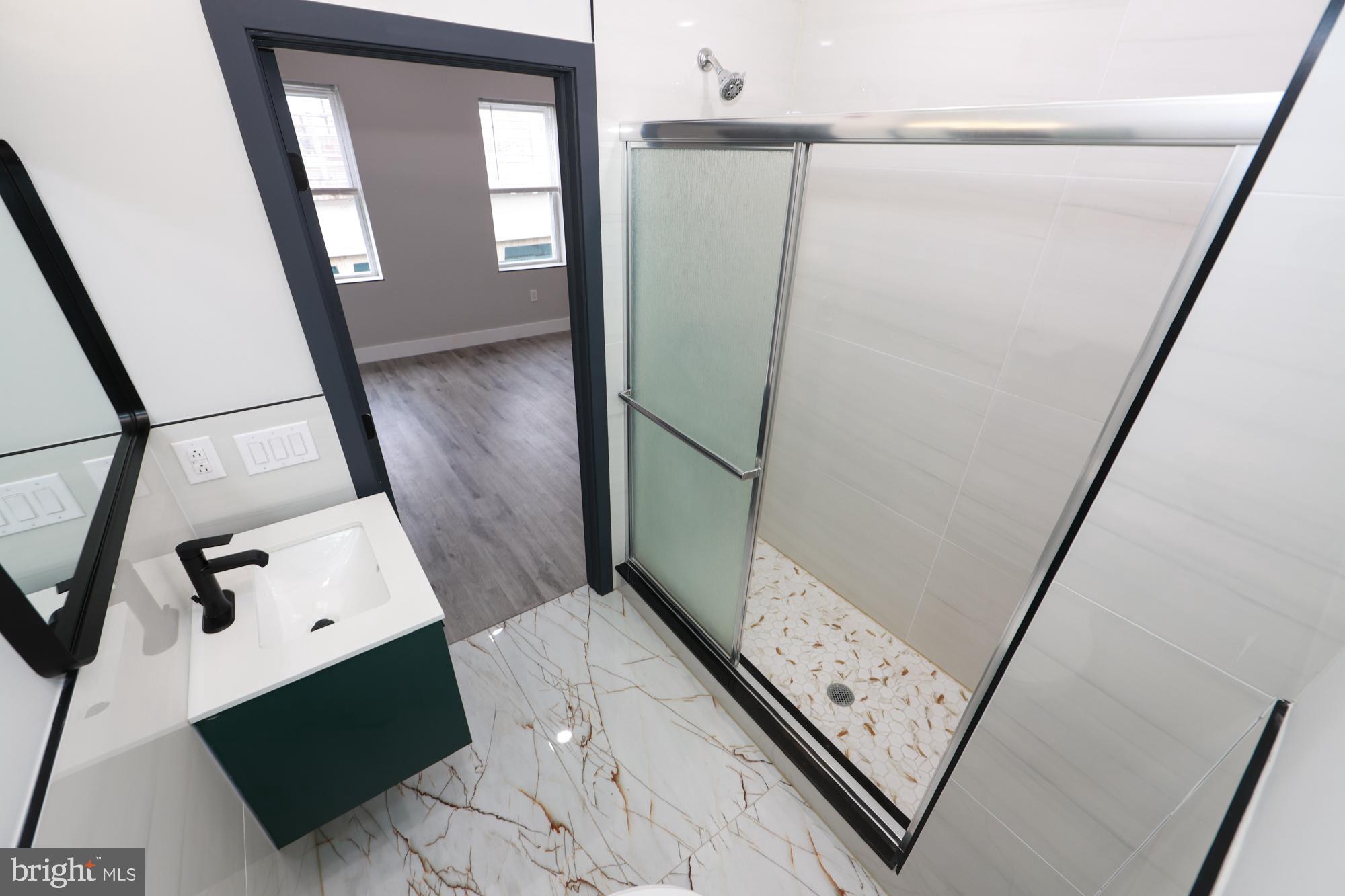 3567 KENSINGTON AVENUE