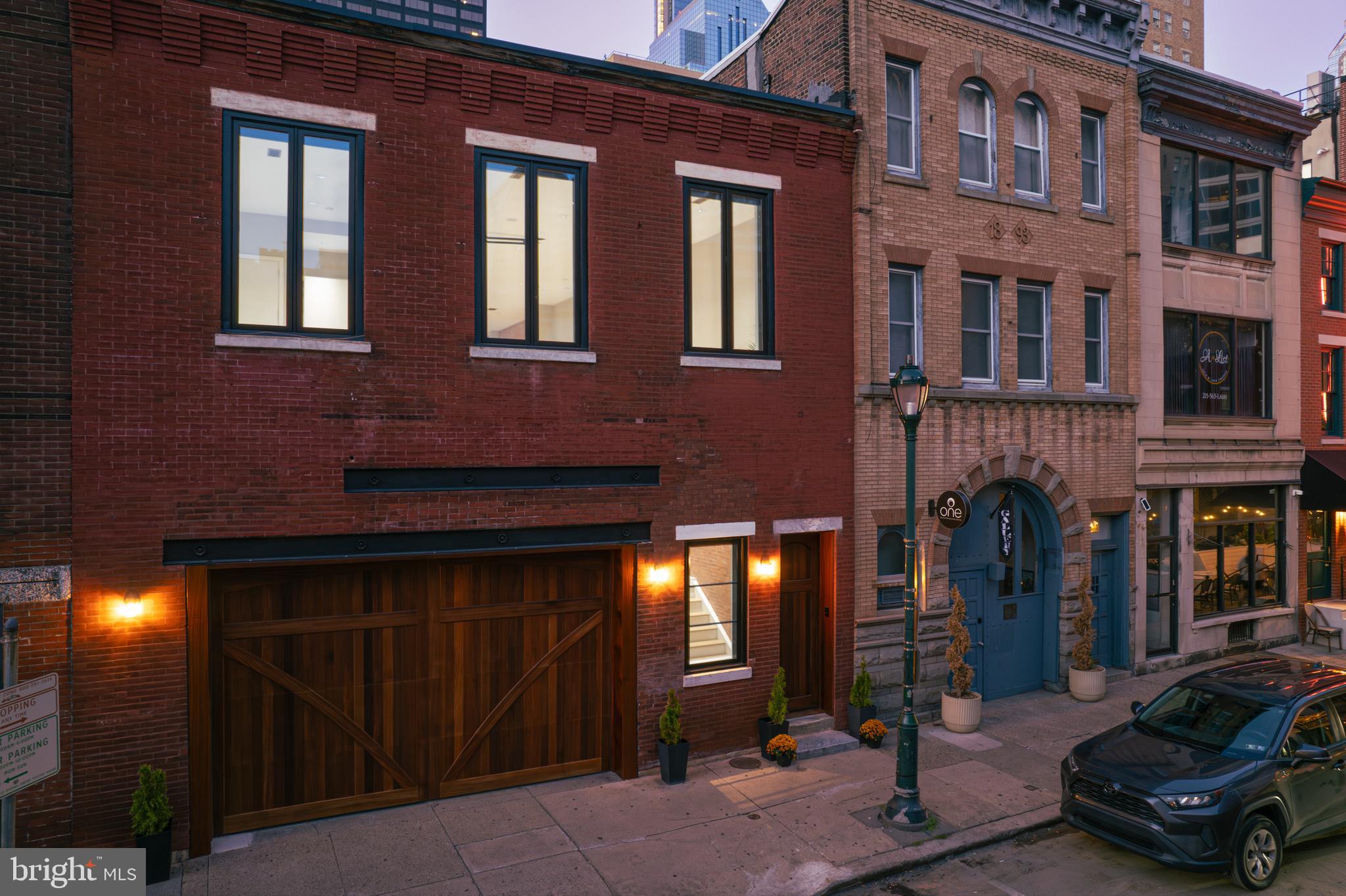 2017 SANSOM STREET