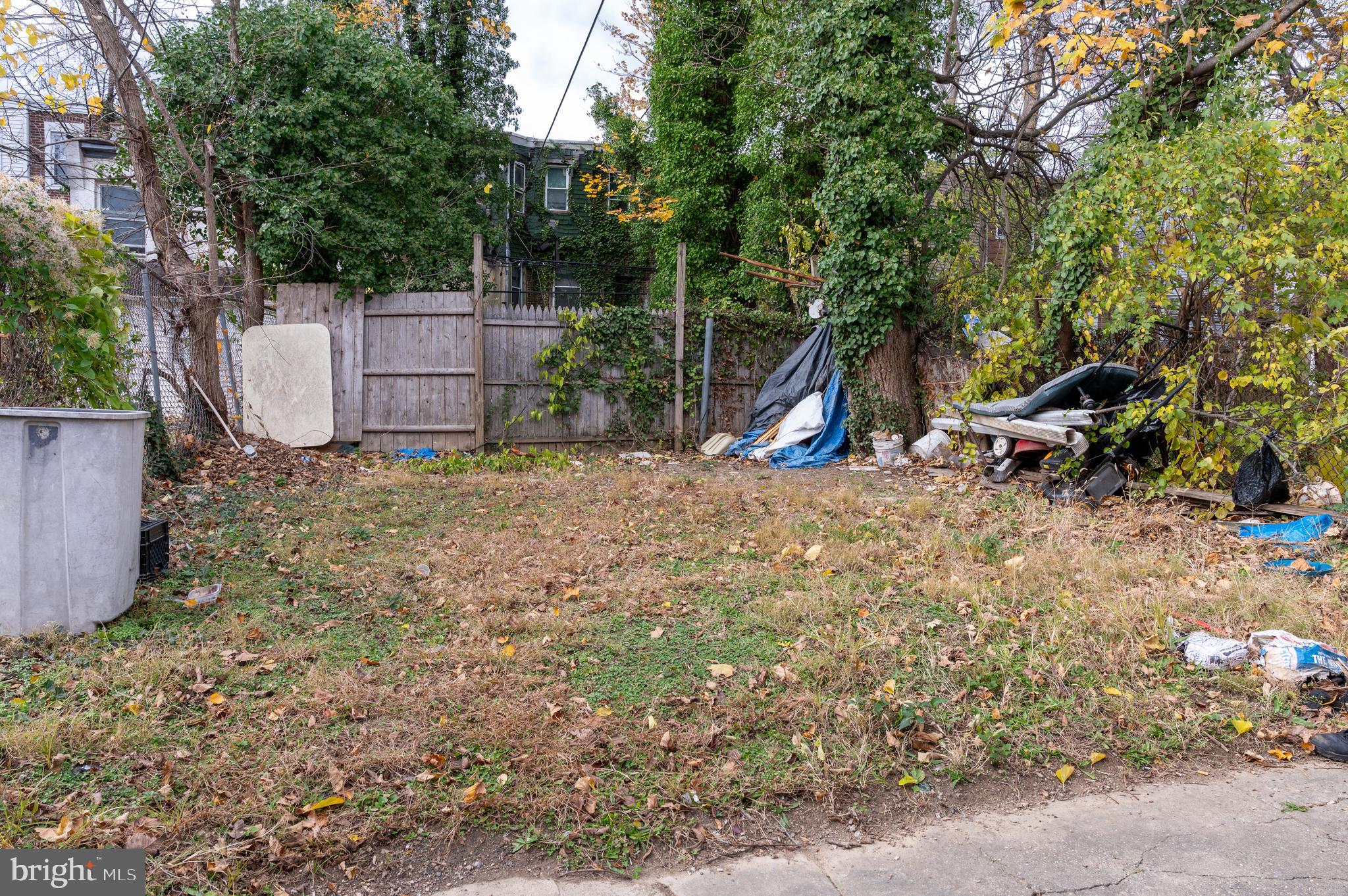 835 E CHELTEN AVENUE