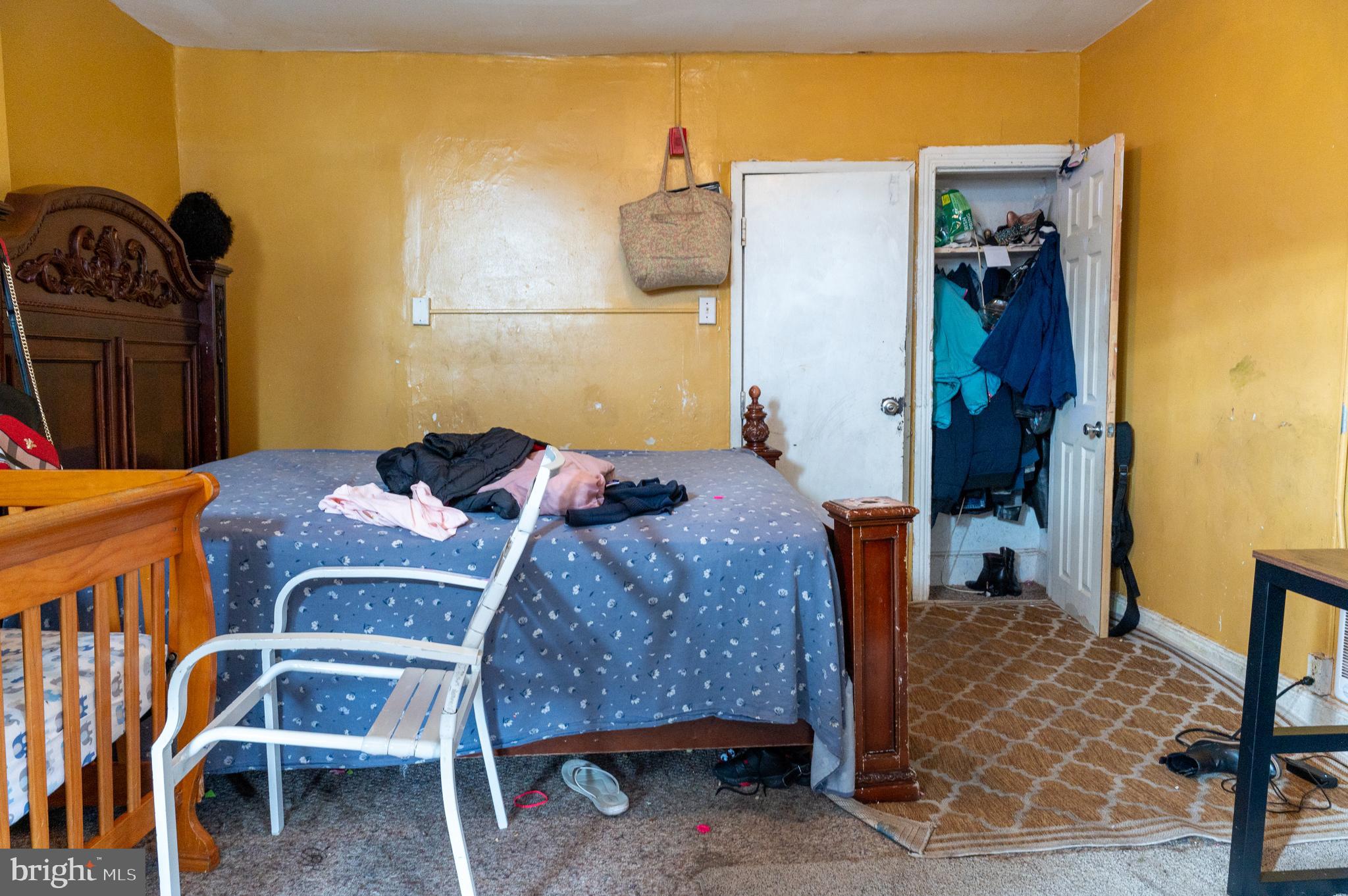 835 E CHELTEN AVENUE