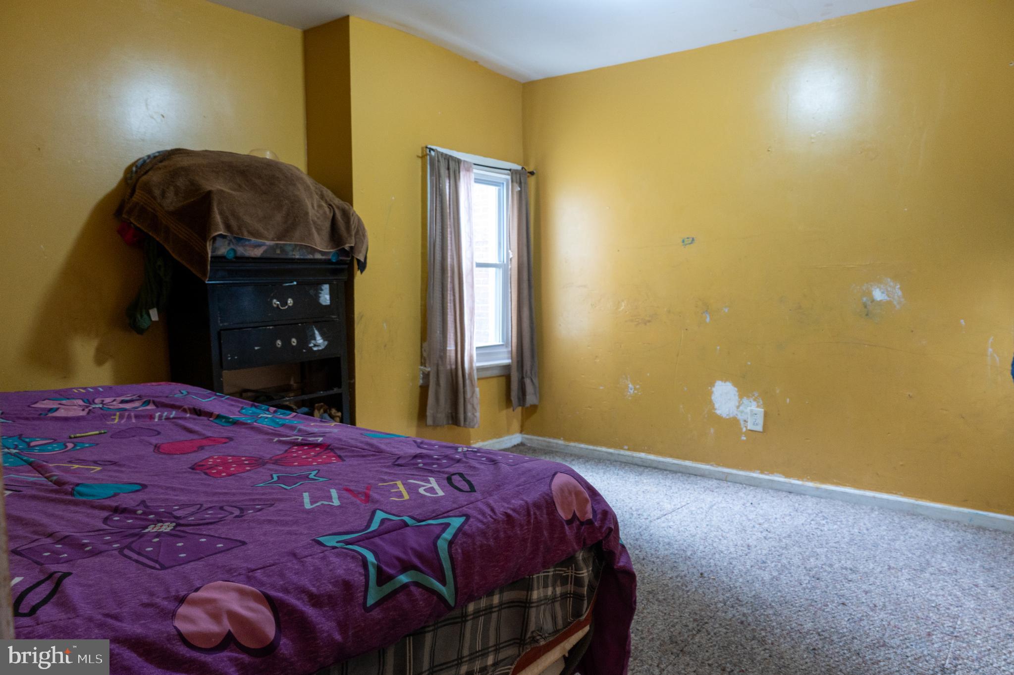 835 E CHELTEN AVENUE