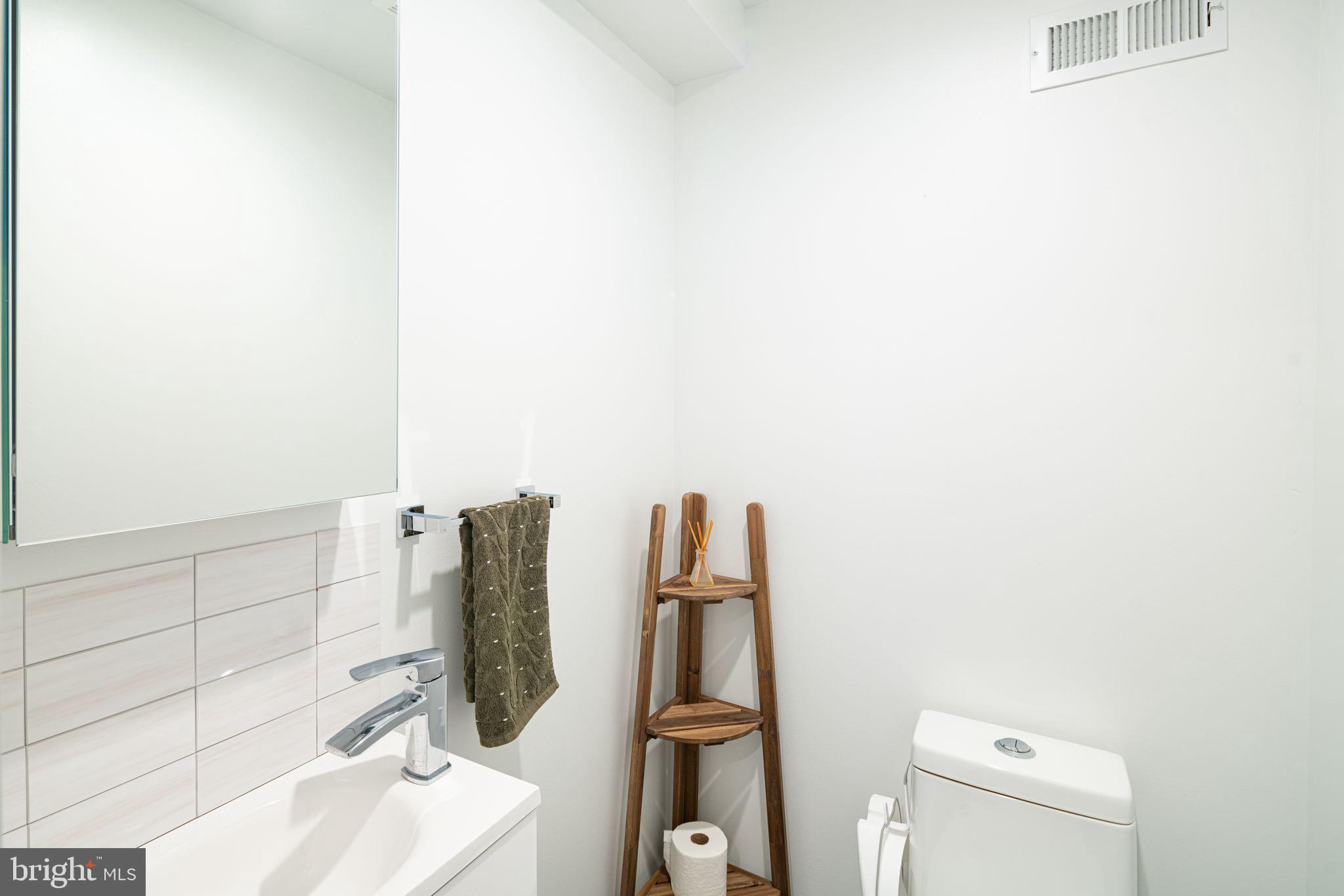 1757 WATERLOO STREET