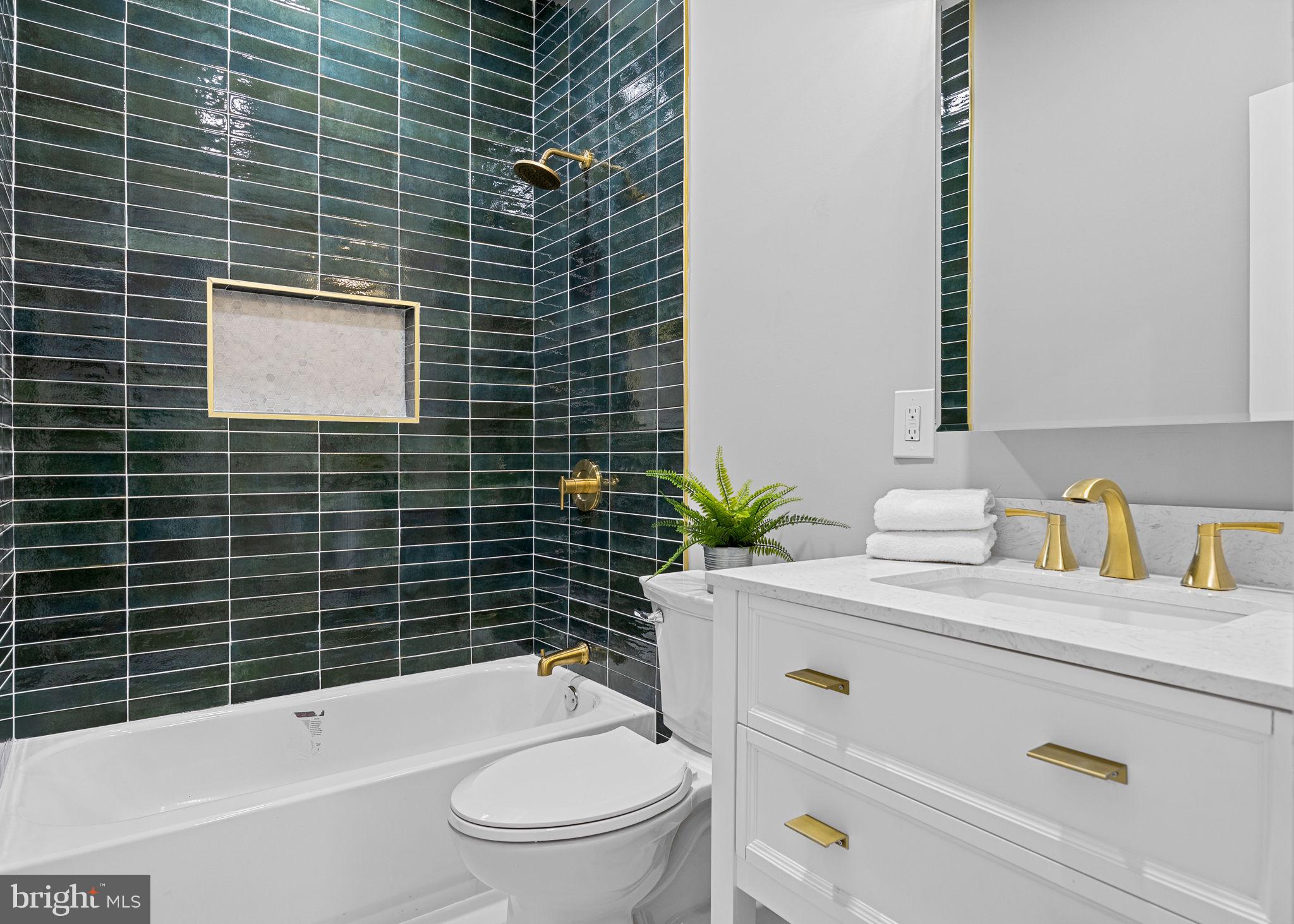 1030 S FRAZIER STREET