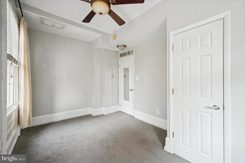 2019 SPRING GARDEN STREET 2R