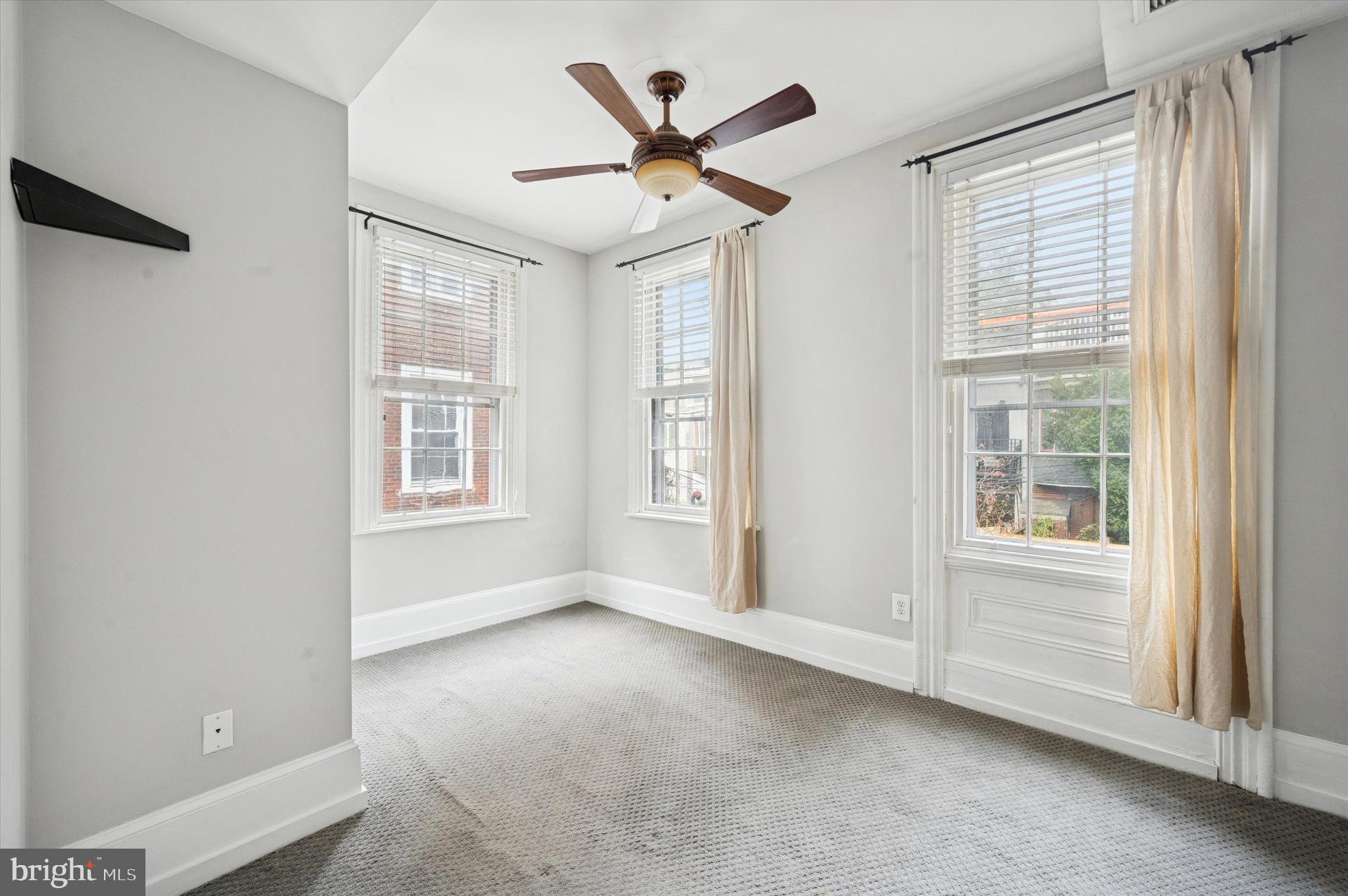 2019 SPRING GARDEN STREET 2R