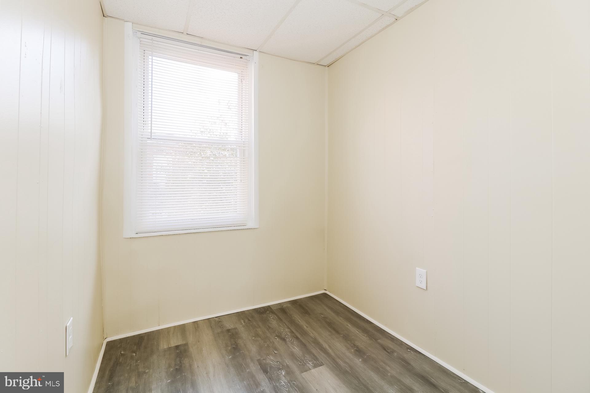 2503 S HOBSON STREET