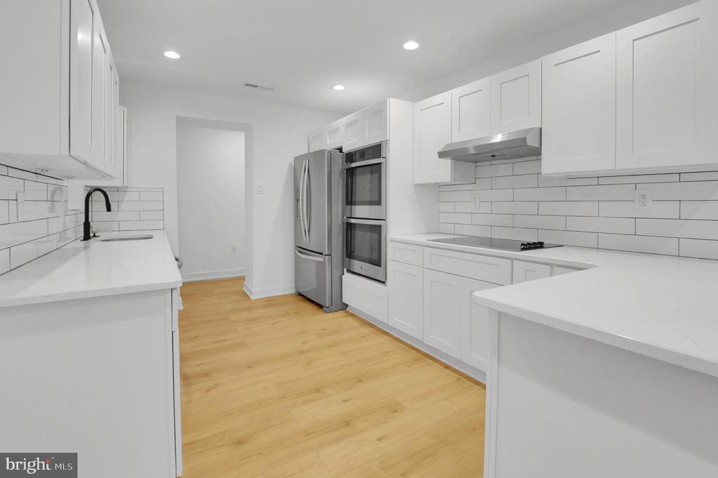 274 S ALDEN STREET