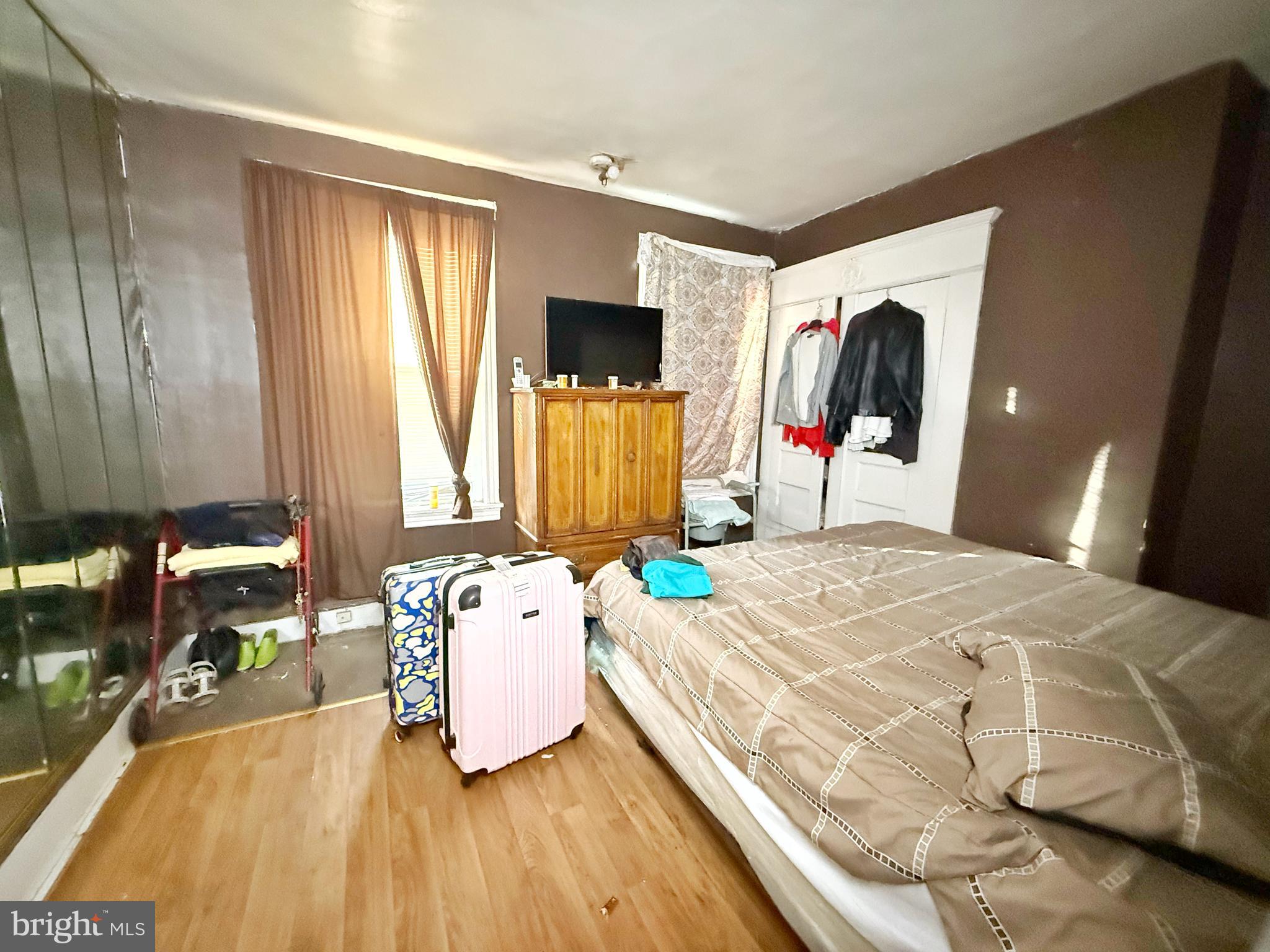 1605 S RINGGOLD STREET