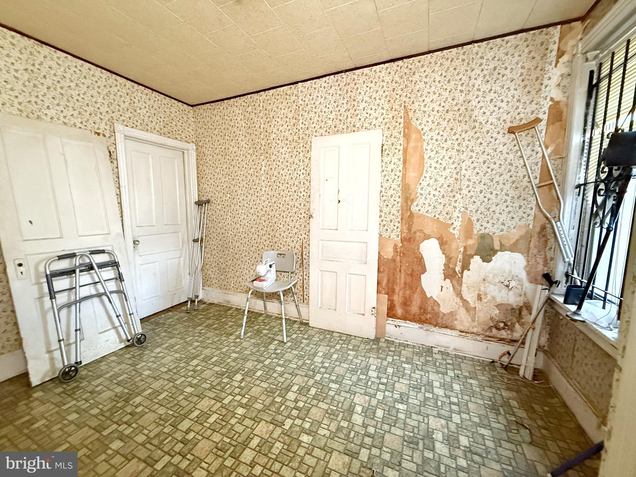 1605 S RINGGOLD STREET