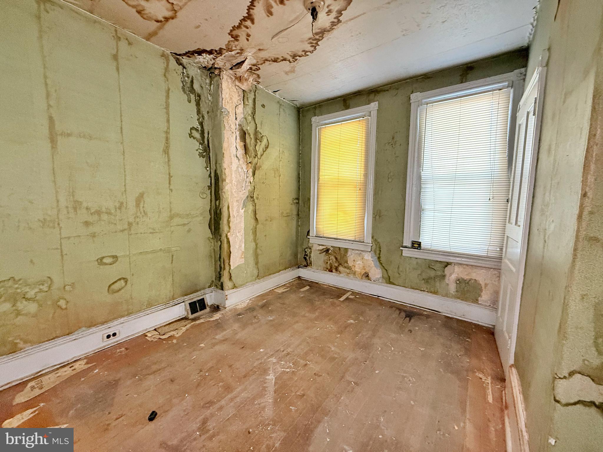 1605 S RINGGOLD STREET