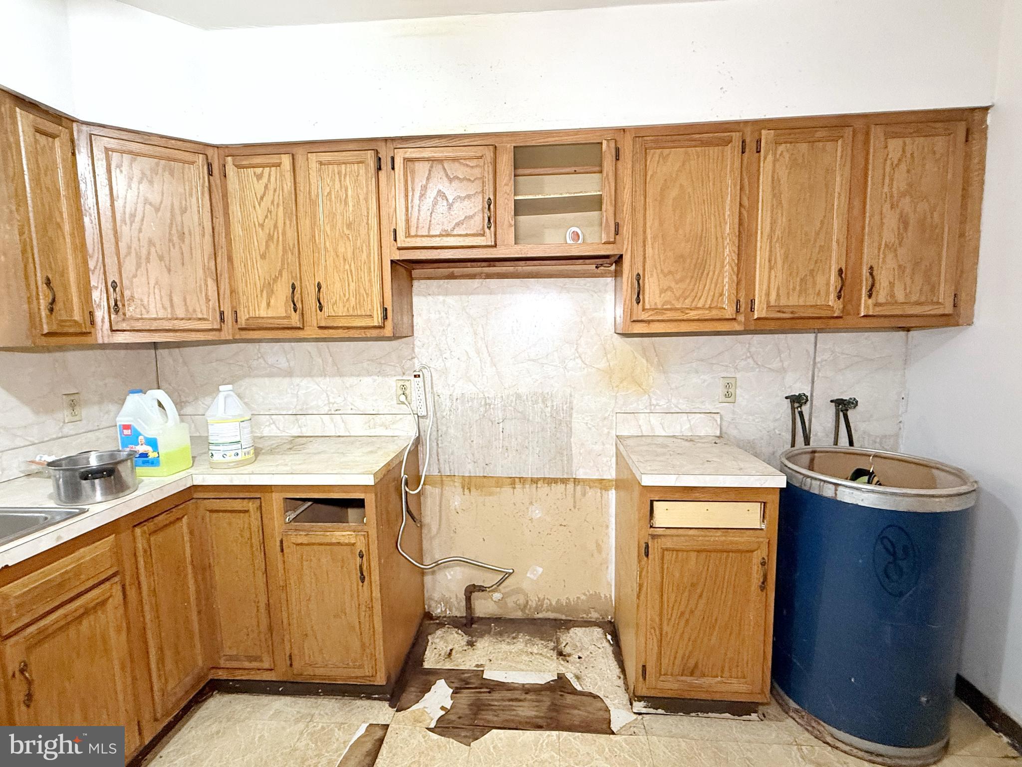 1605 S RINGGOLD STREET