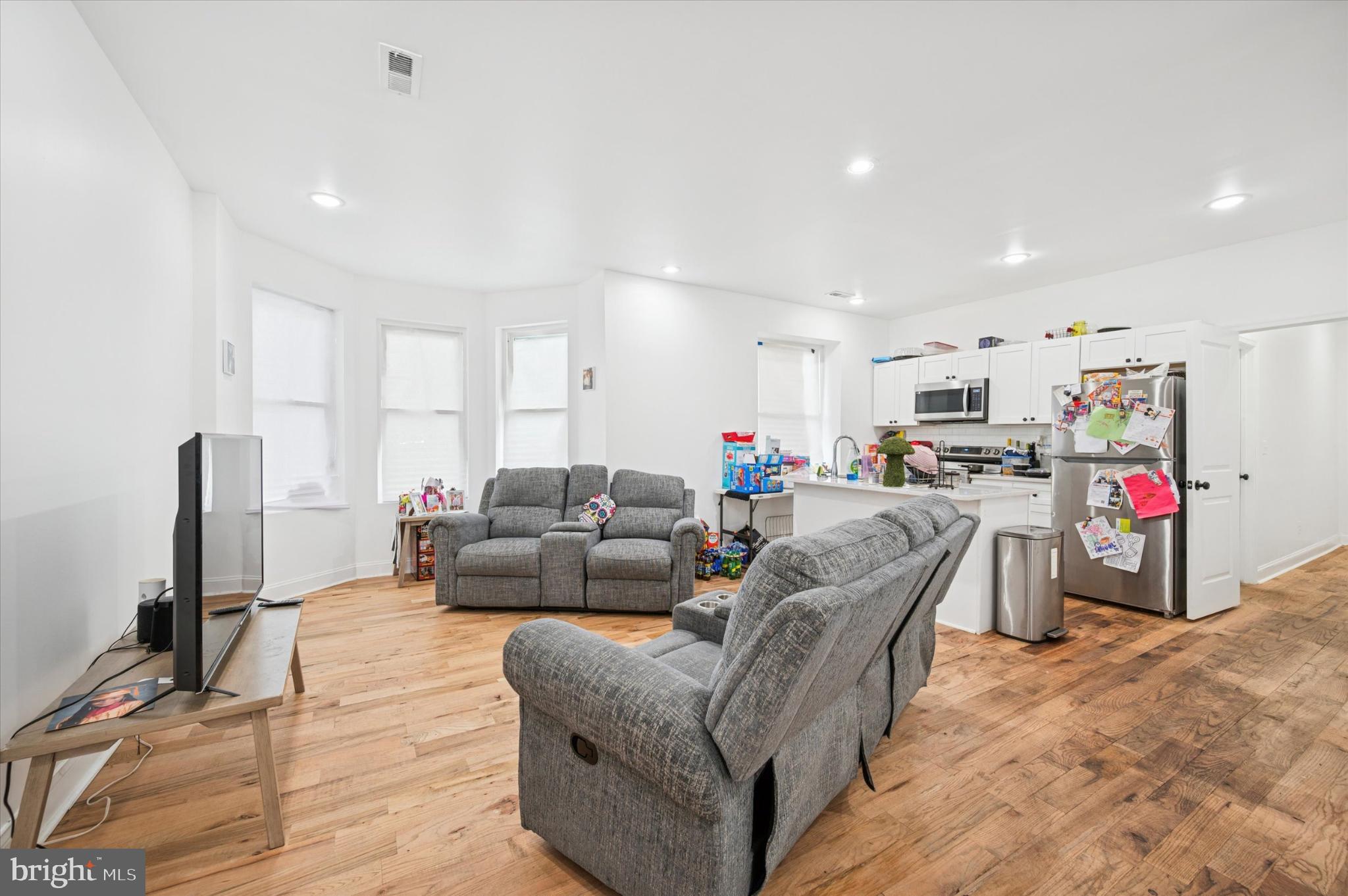 6006 HAVERFORD AVENUE 6008