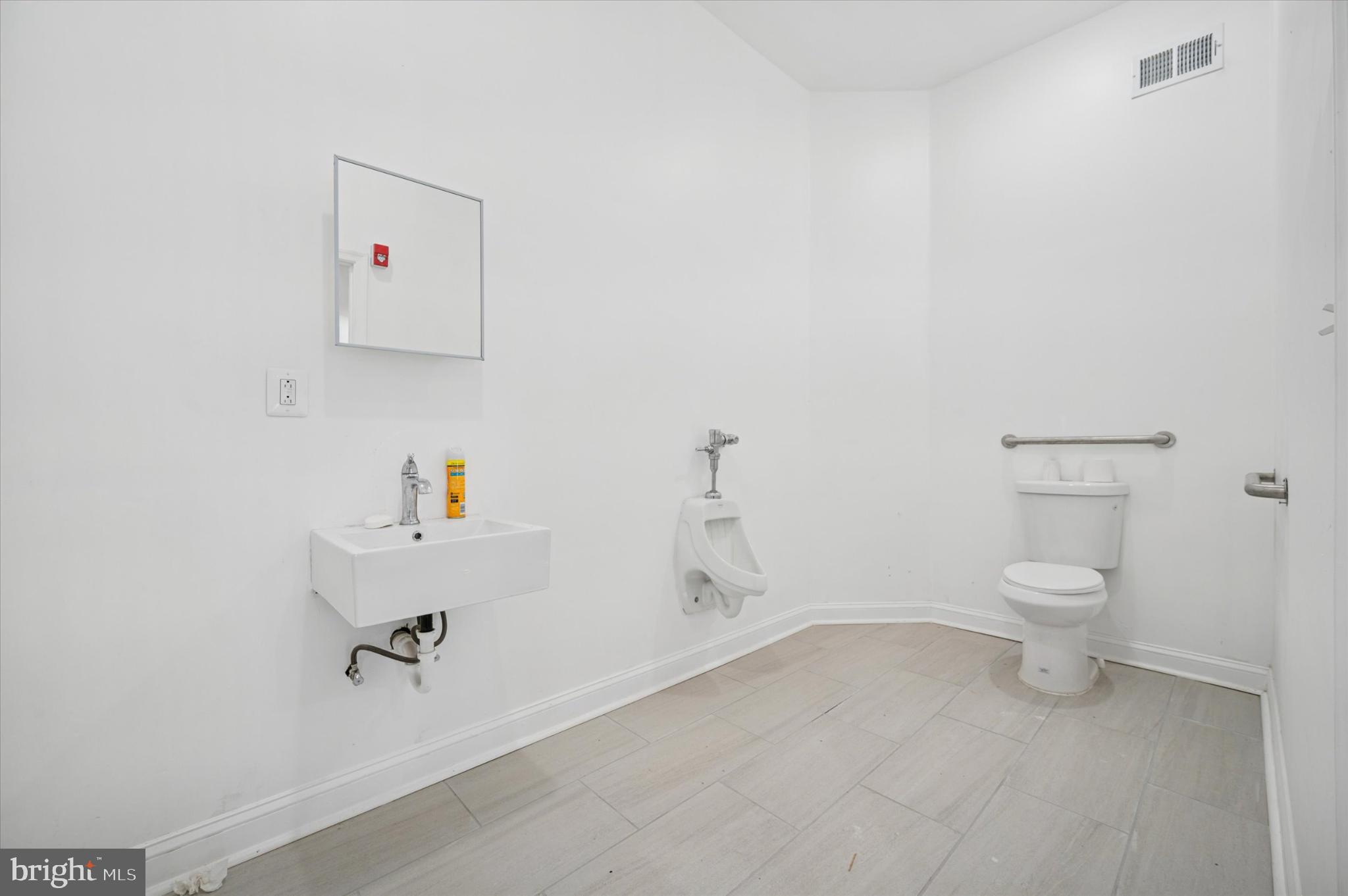 6006 HAVERFORD AVENUE 6008