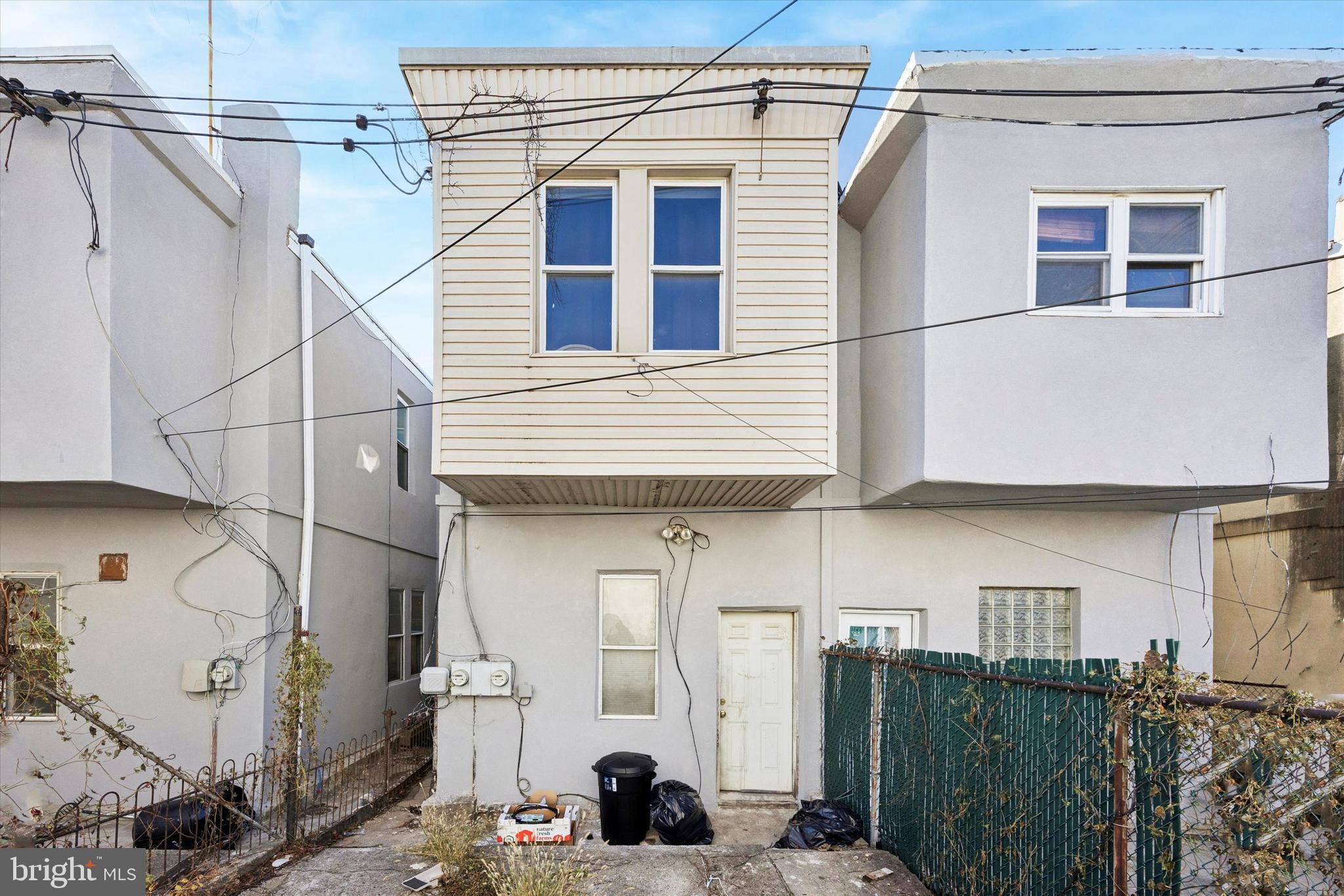 2343 E SOMERSET STREET