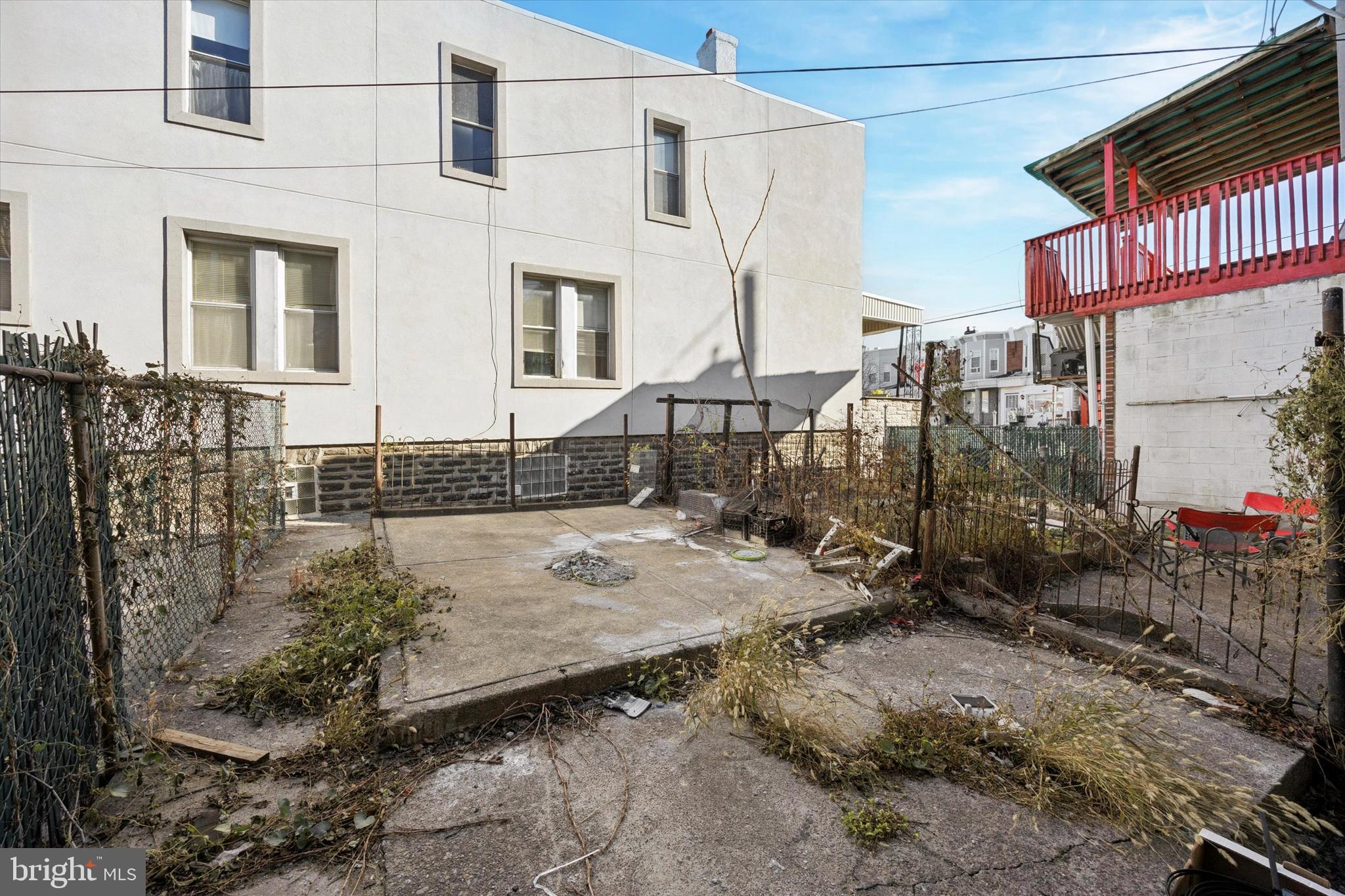 2343 E SOMERSET STREET