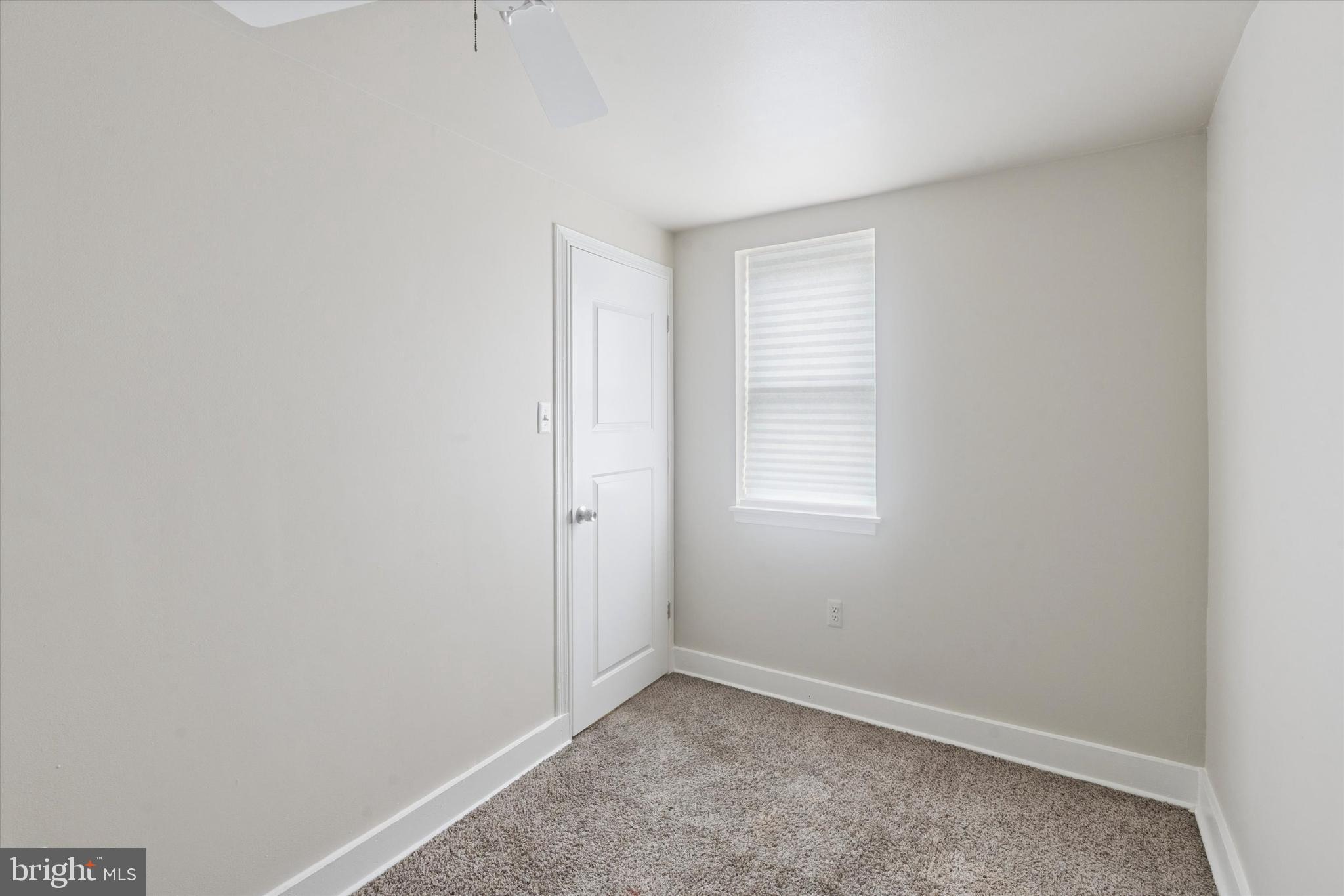 407 E CAMBRIA STREET