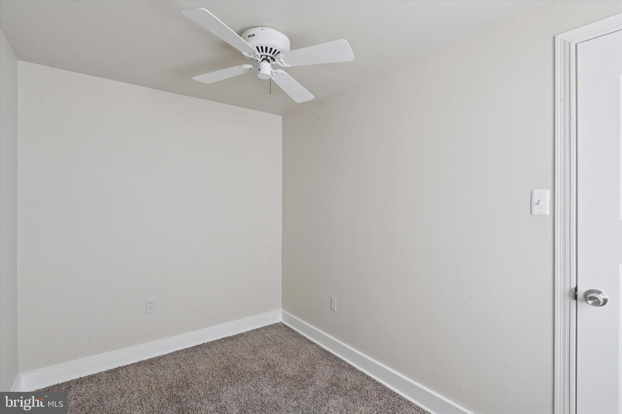 407 E CAMBRIA STREET