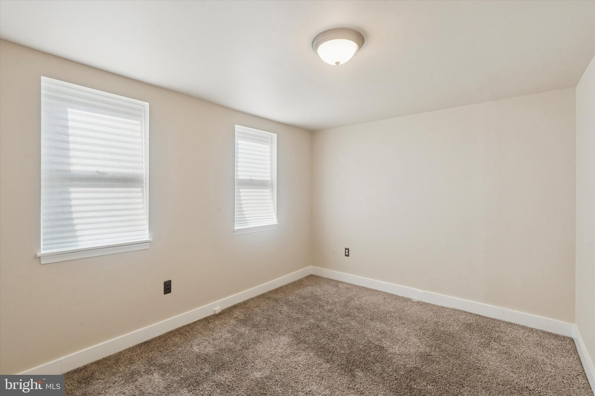 407 E CAMBRIA STREET