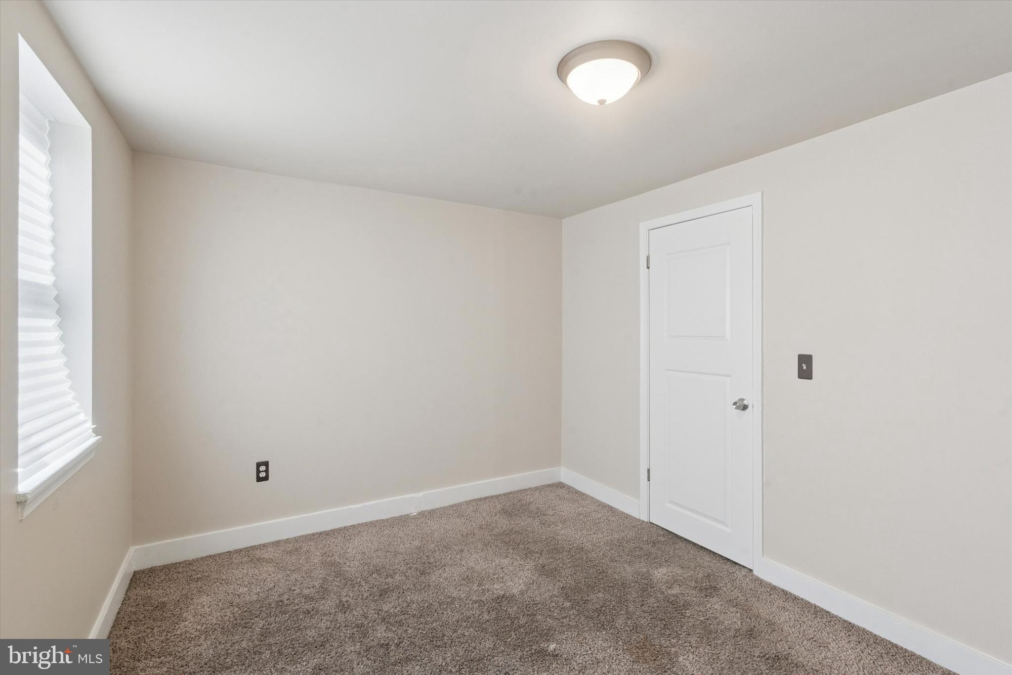 407 E CAMBRIA STREET