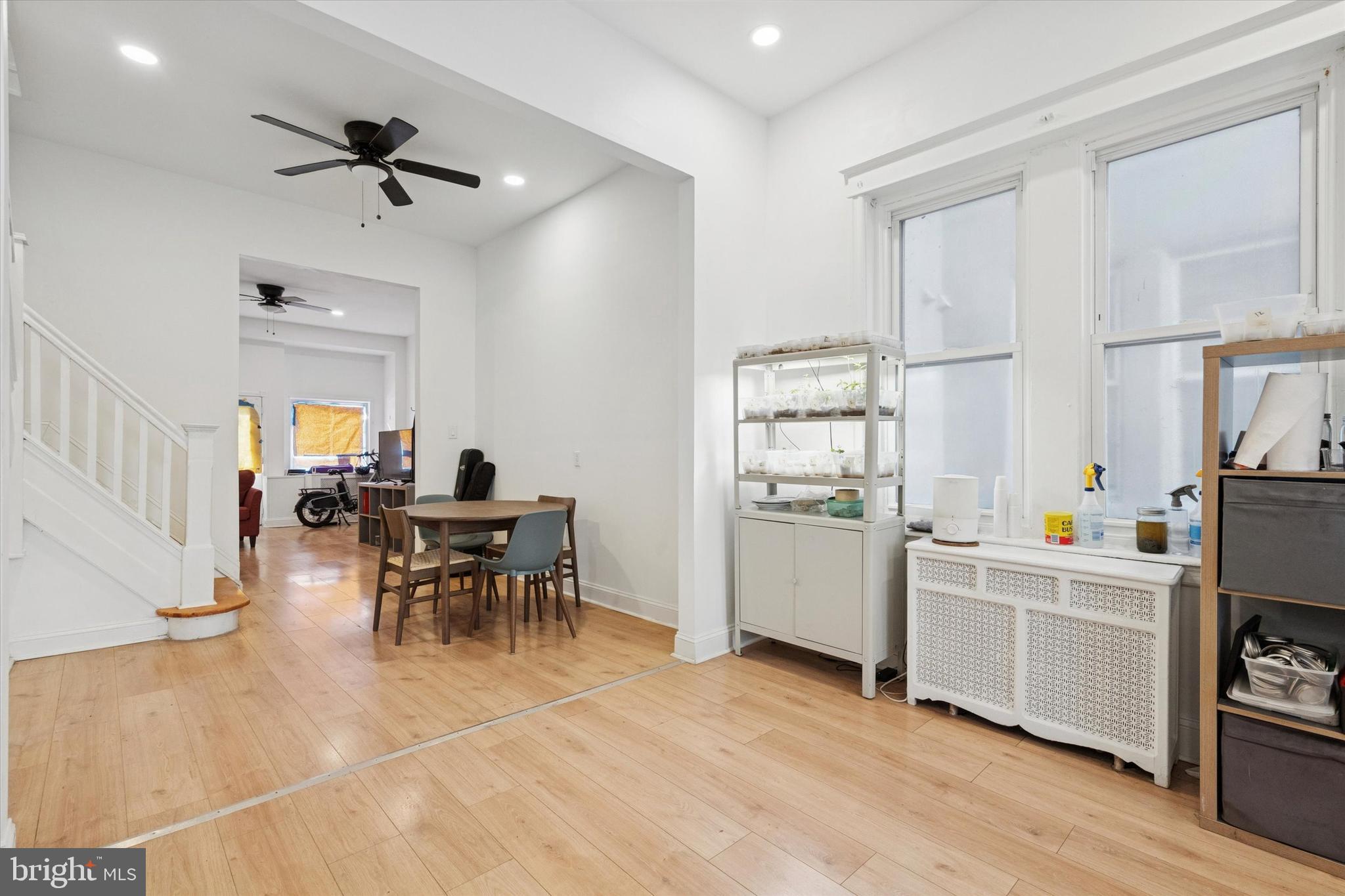 2345-47 E SOMERSET STREET