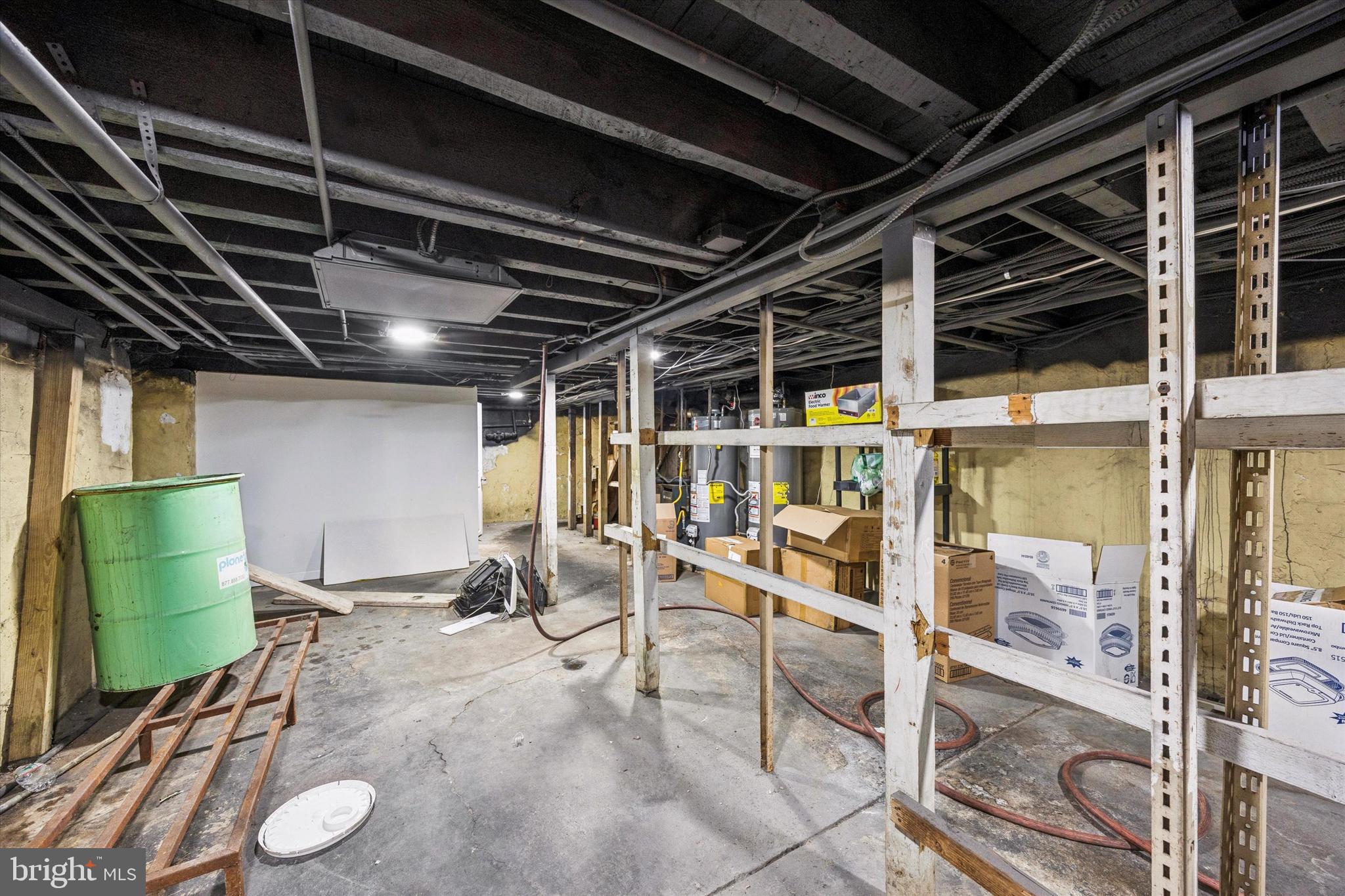 2345-47 E SOMERSET STREET