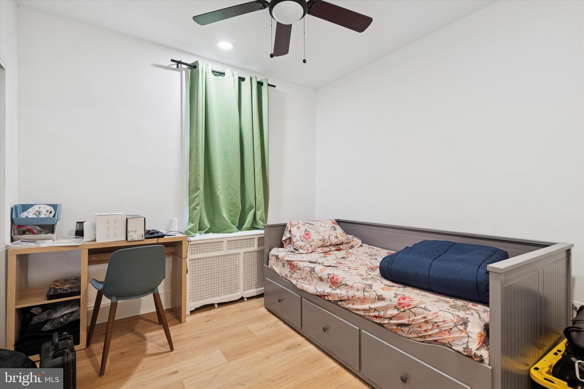 2345-47 E SOMERSET STREET