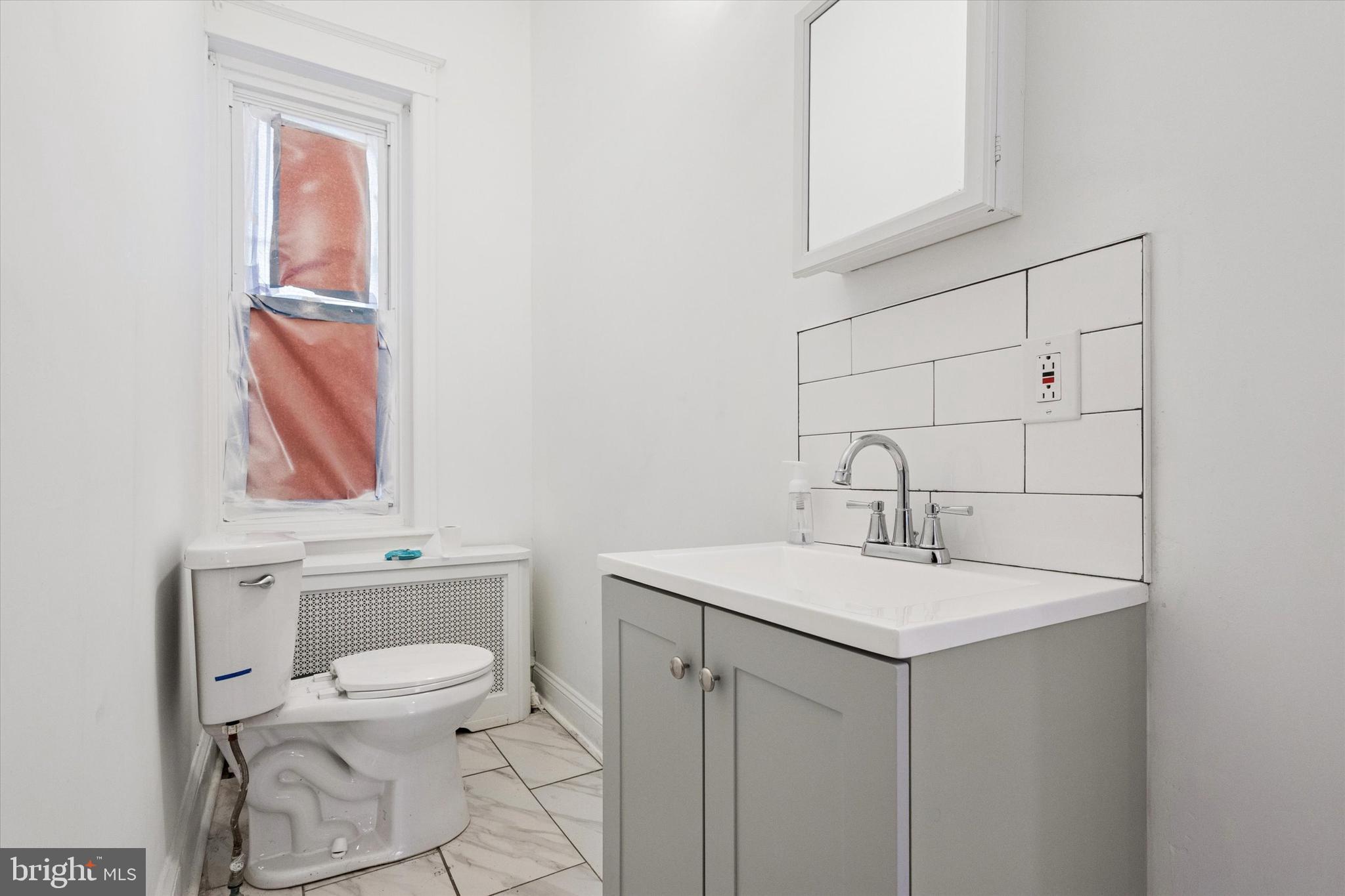 2345-47 E SOMERSET STREET