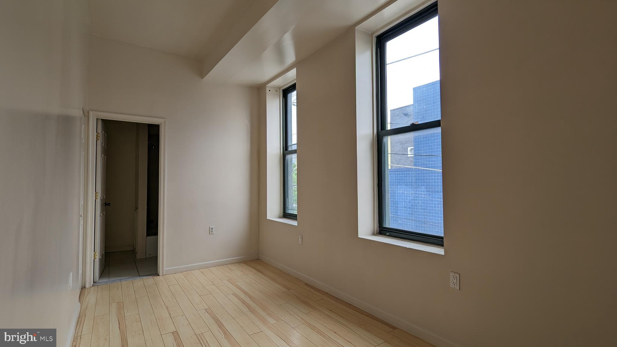 2362 N FRONT STREET 2