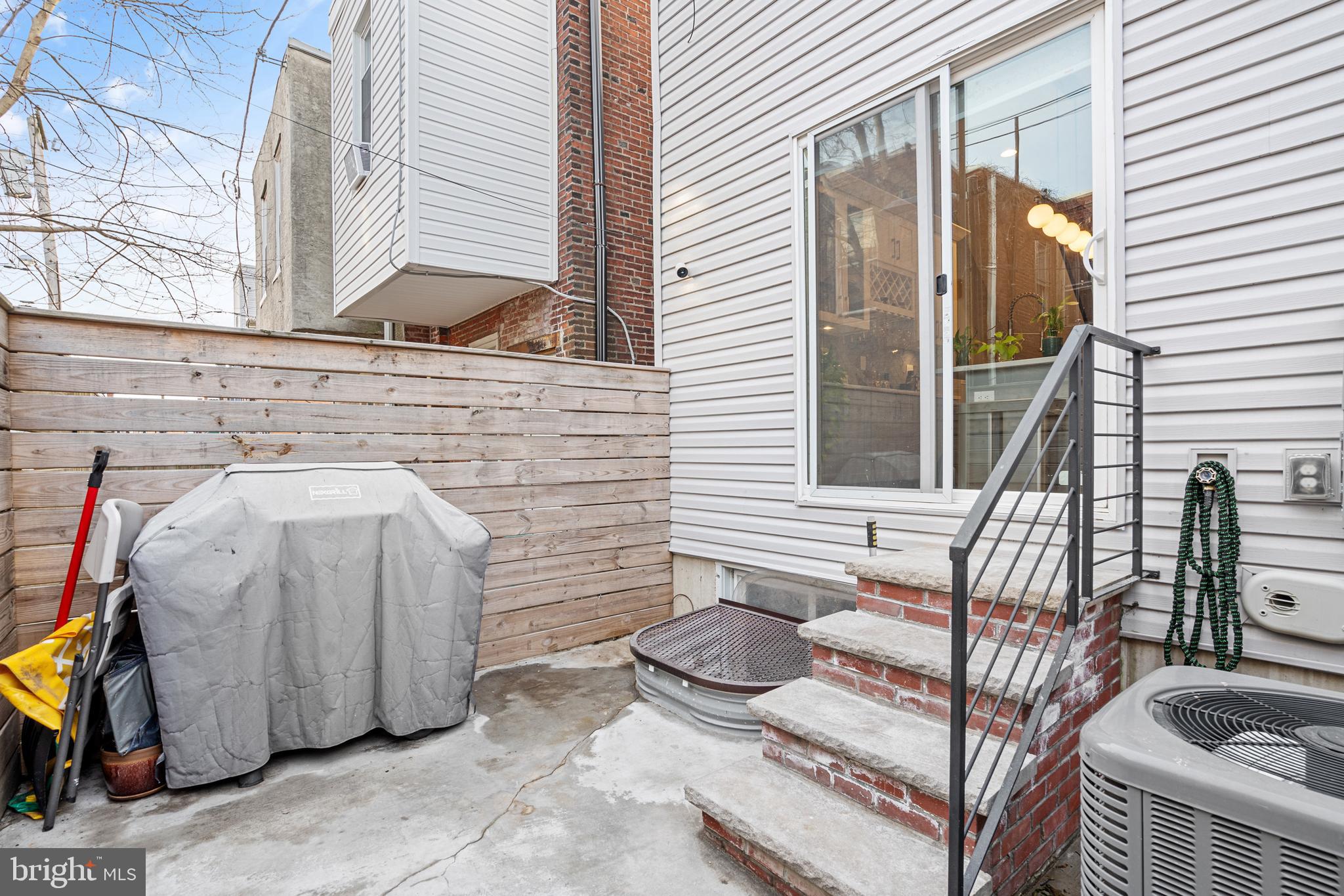 1751 S TAYLOR STREET