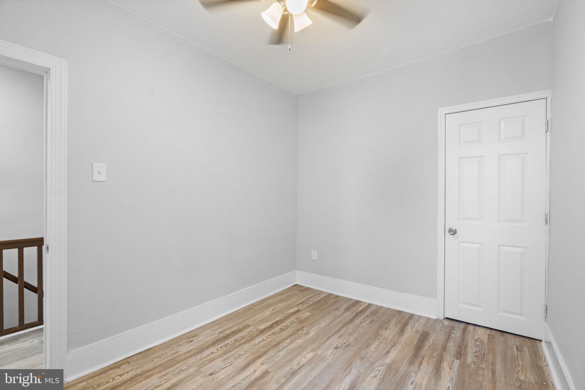 6247 N WOODSTOCK STREET