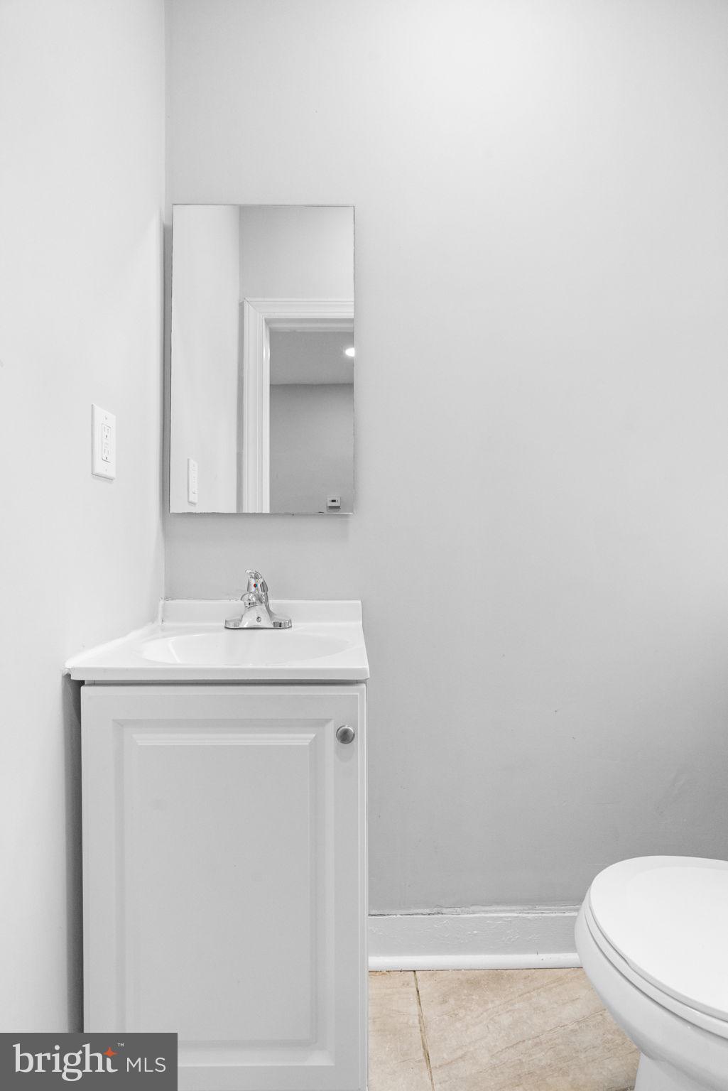 6247 N WOODSTOCK STREET