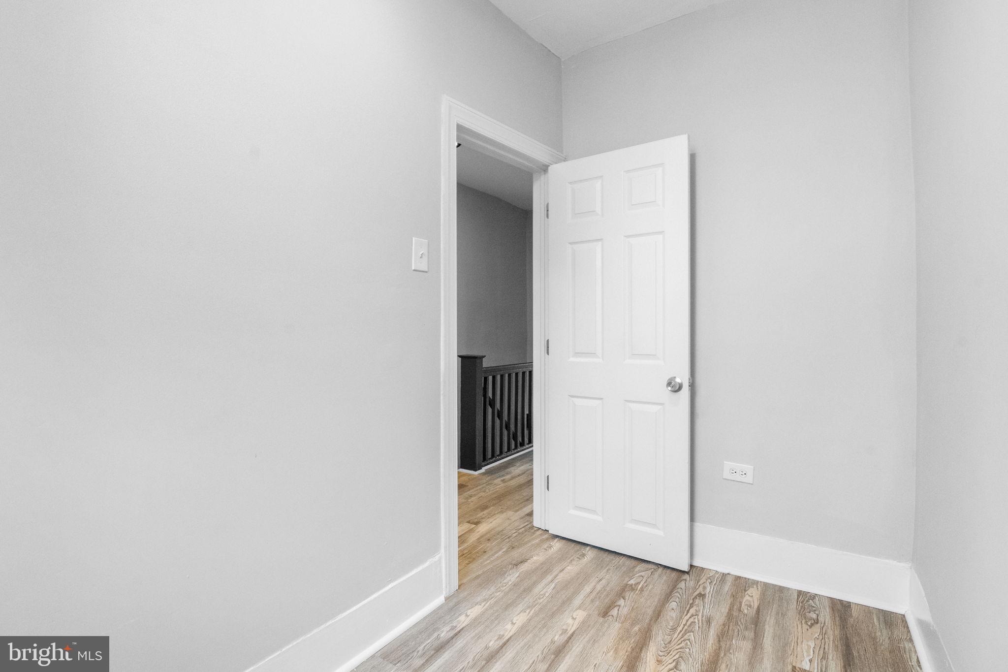 6247 N WOODSTOCK STREET