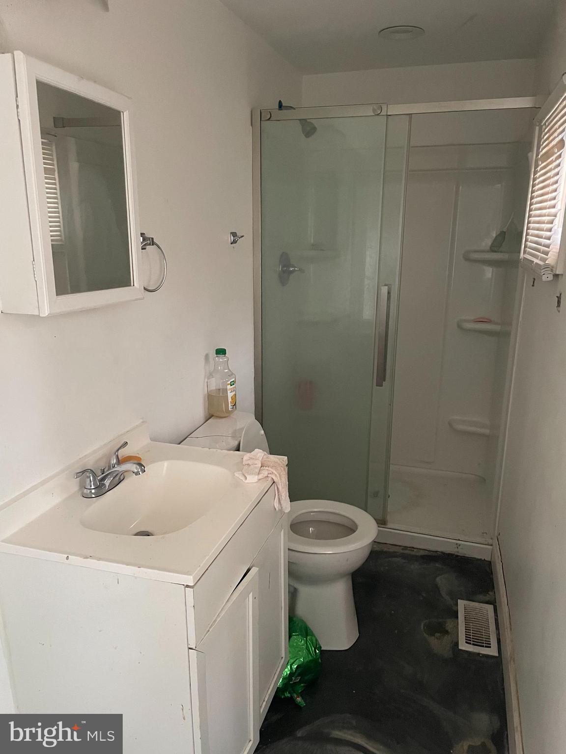 3127 N CHADWICK STREET