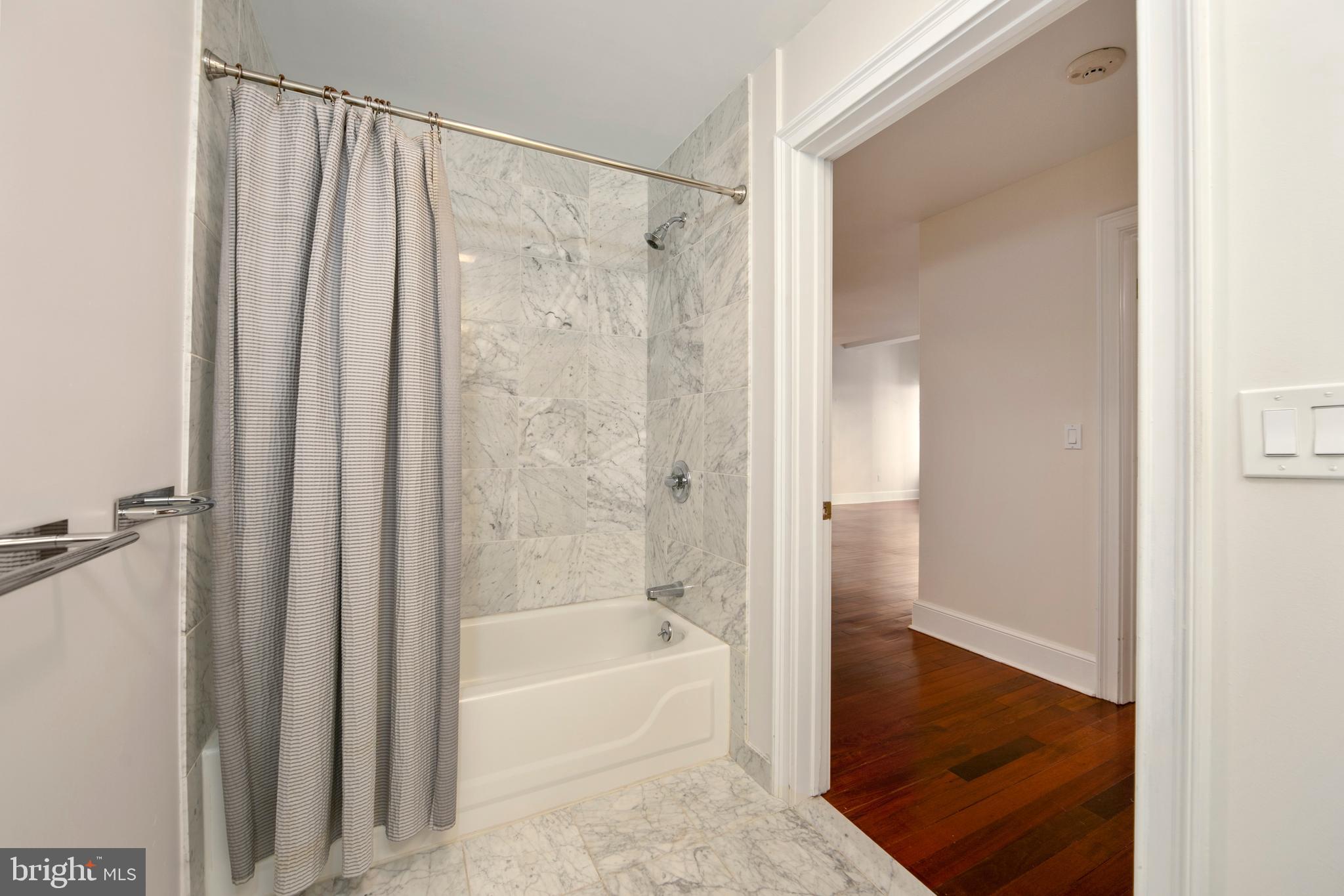 1500 CHESTNUT STREET 6D