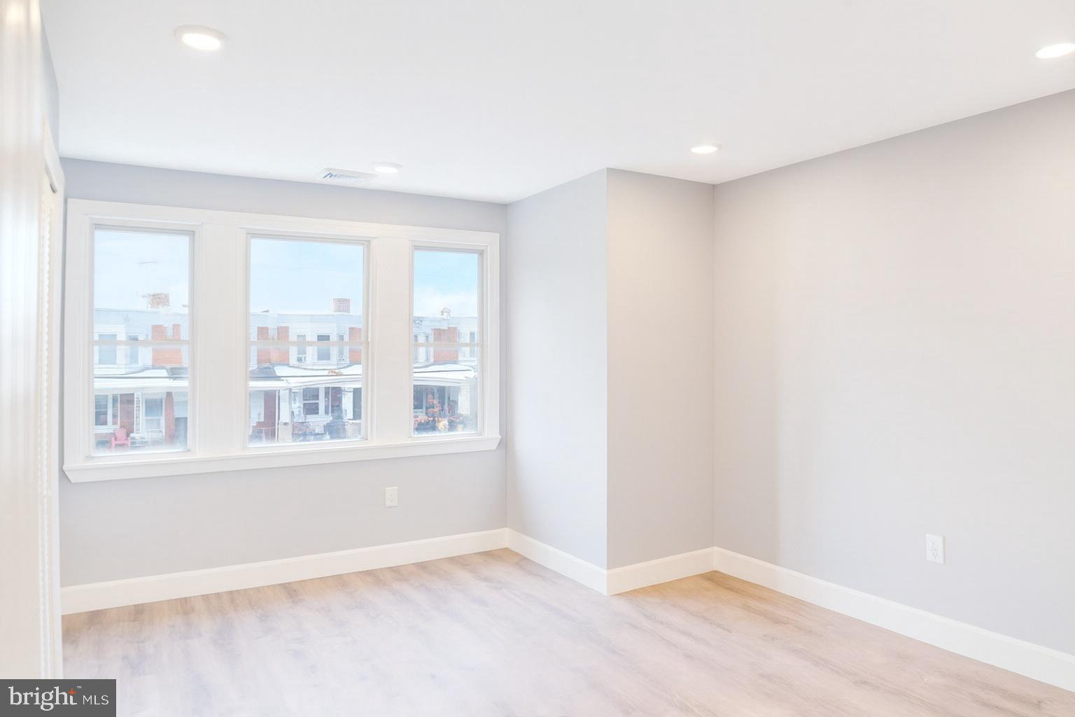 6515 TORRESDALE AVENUE