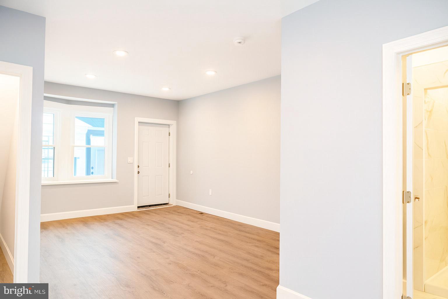 6515 TORRESDALE AVENUE