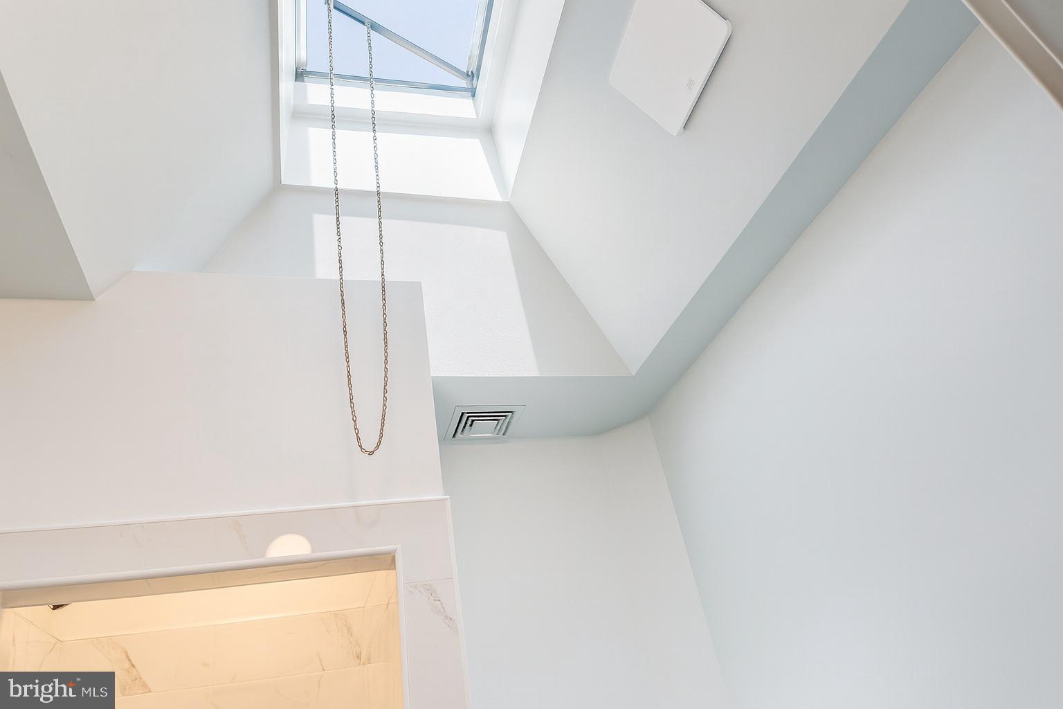 6515 TORRESDALE AVENUE