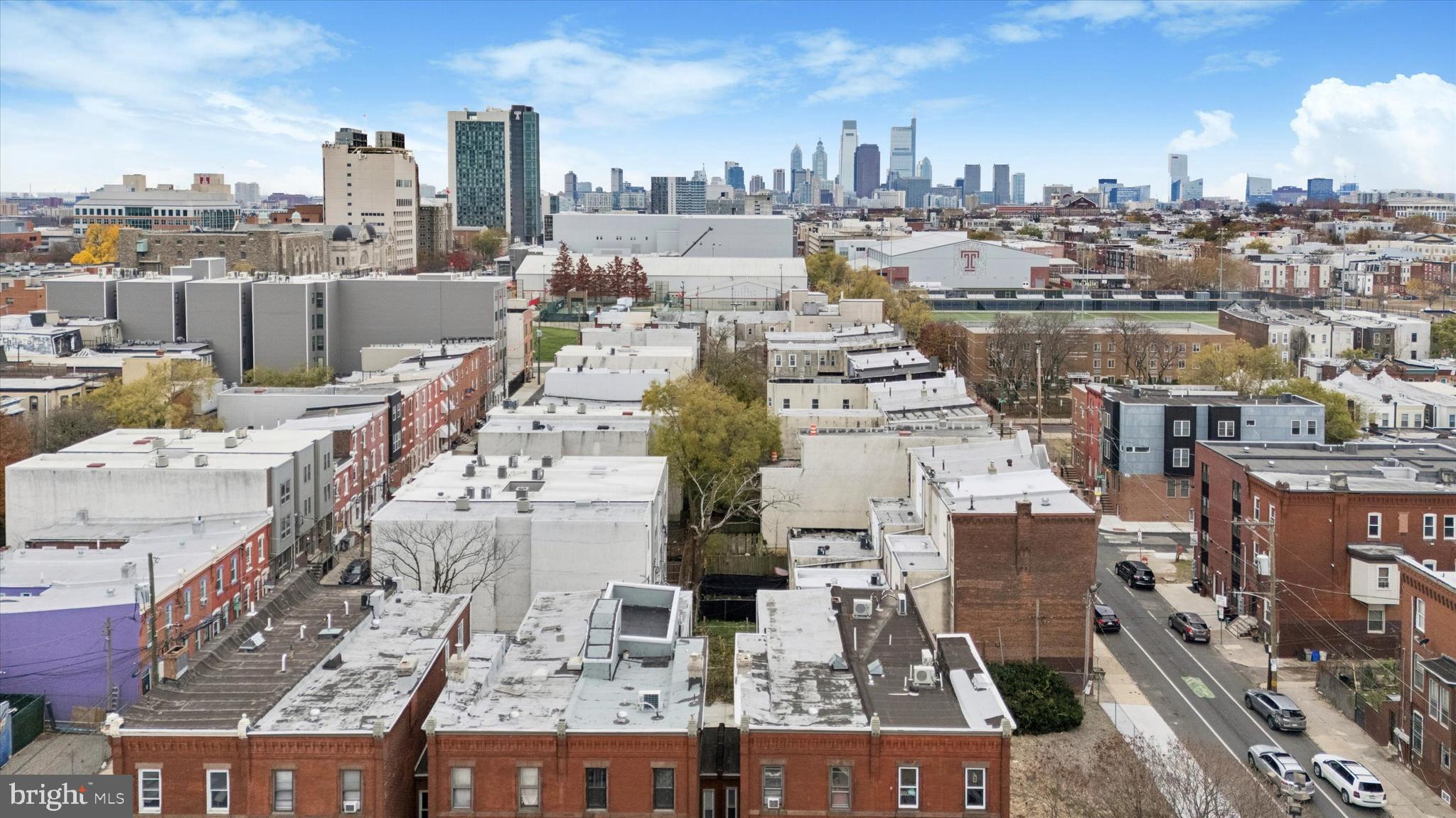 1427 W DIAMOND STREET