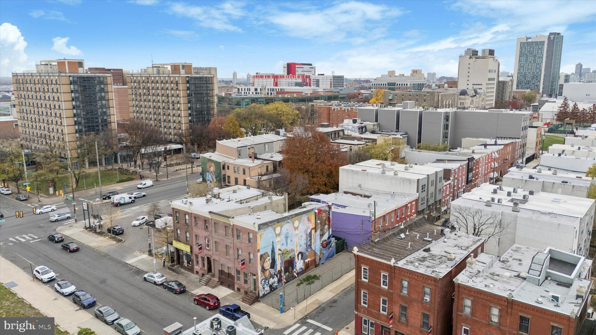 1427 W DIAMOND STREET