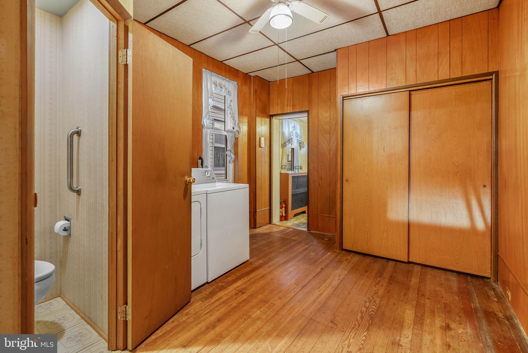 3060 EDGEMONT STREET