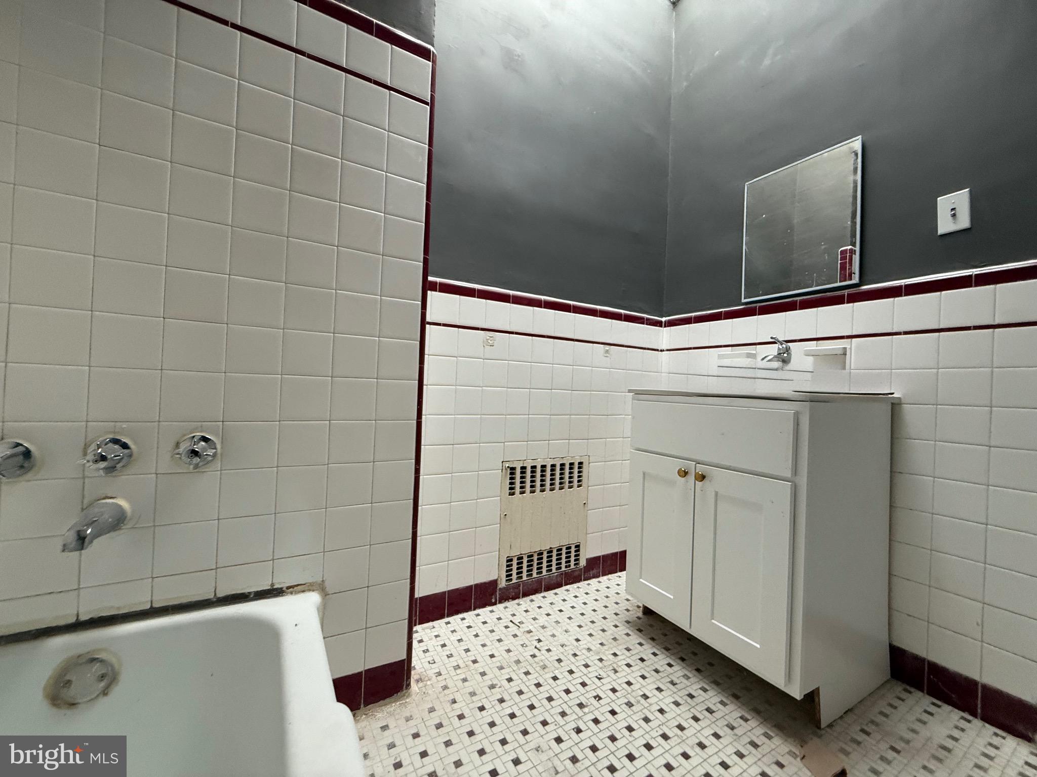 3428 BRADDOCK STREET