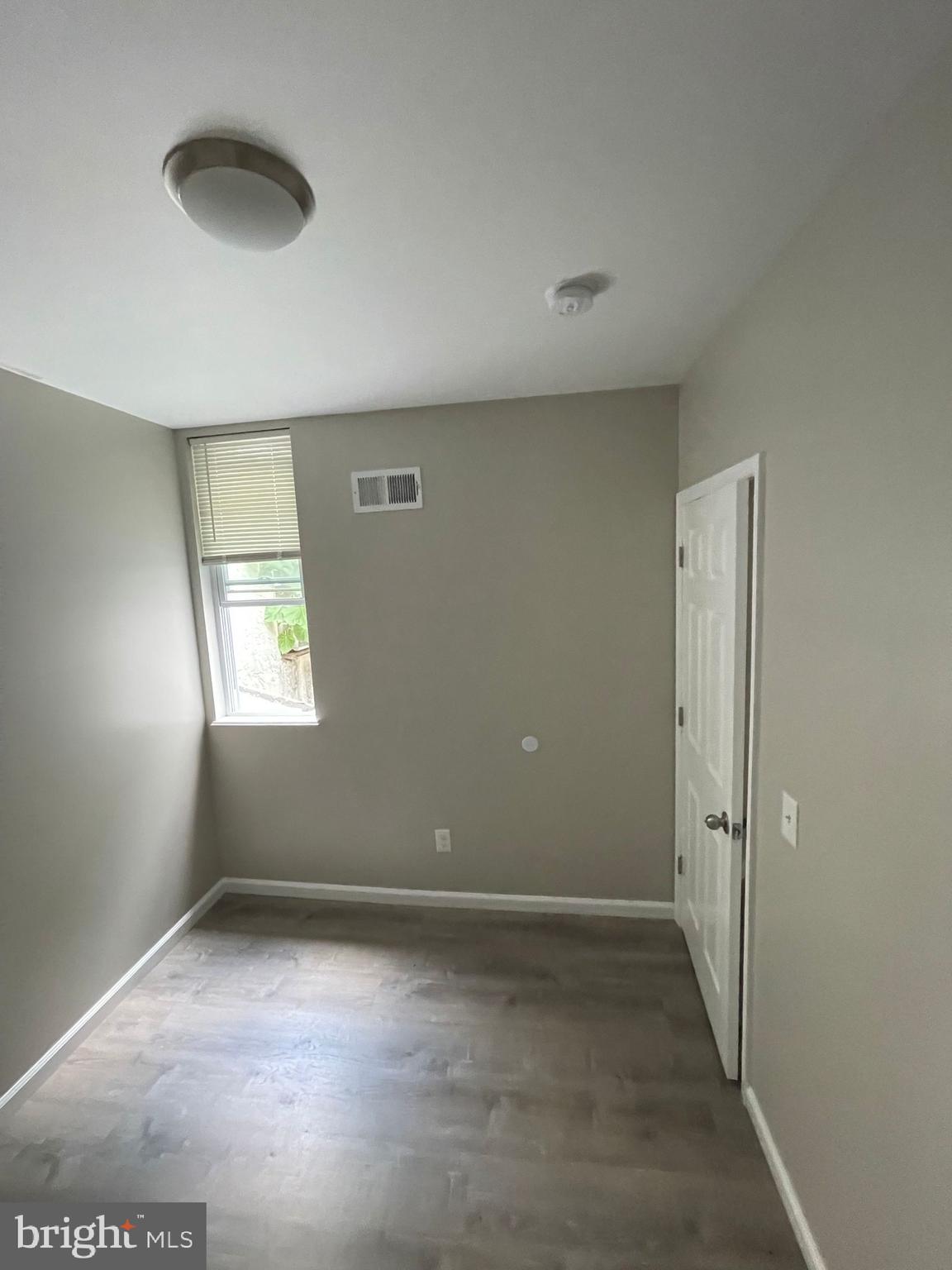 1405 W PACIFIC STREET