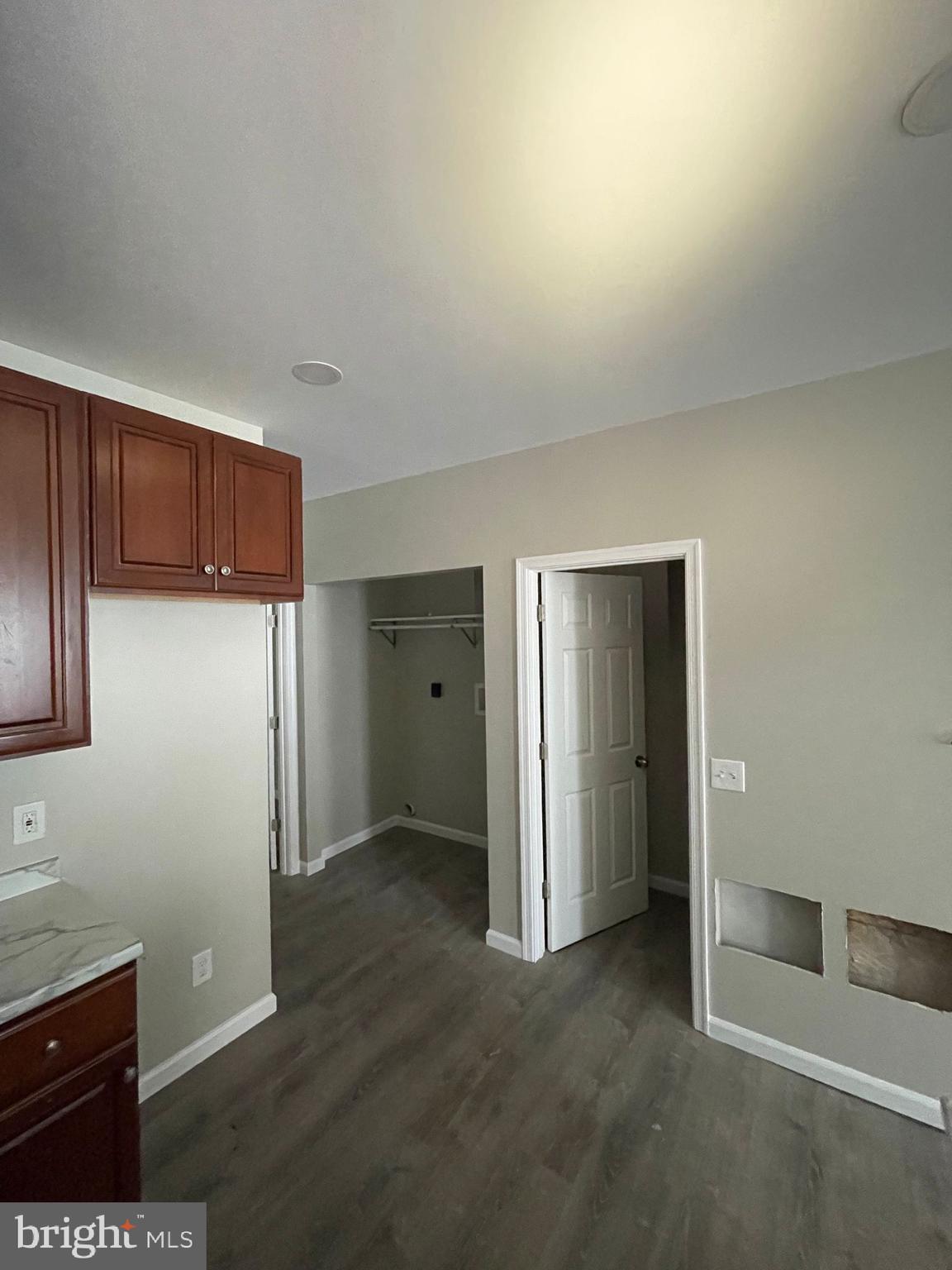 1405 W PACIFIC STREET