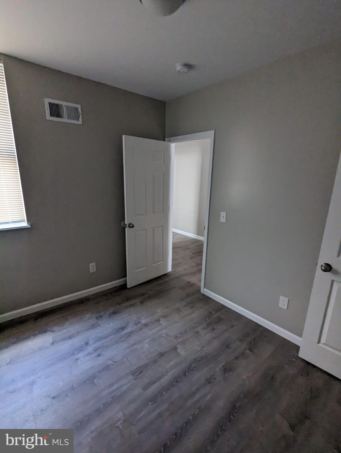 1405 W PACIFIC STREET