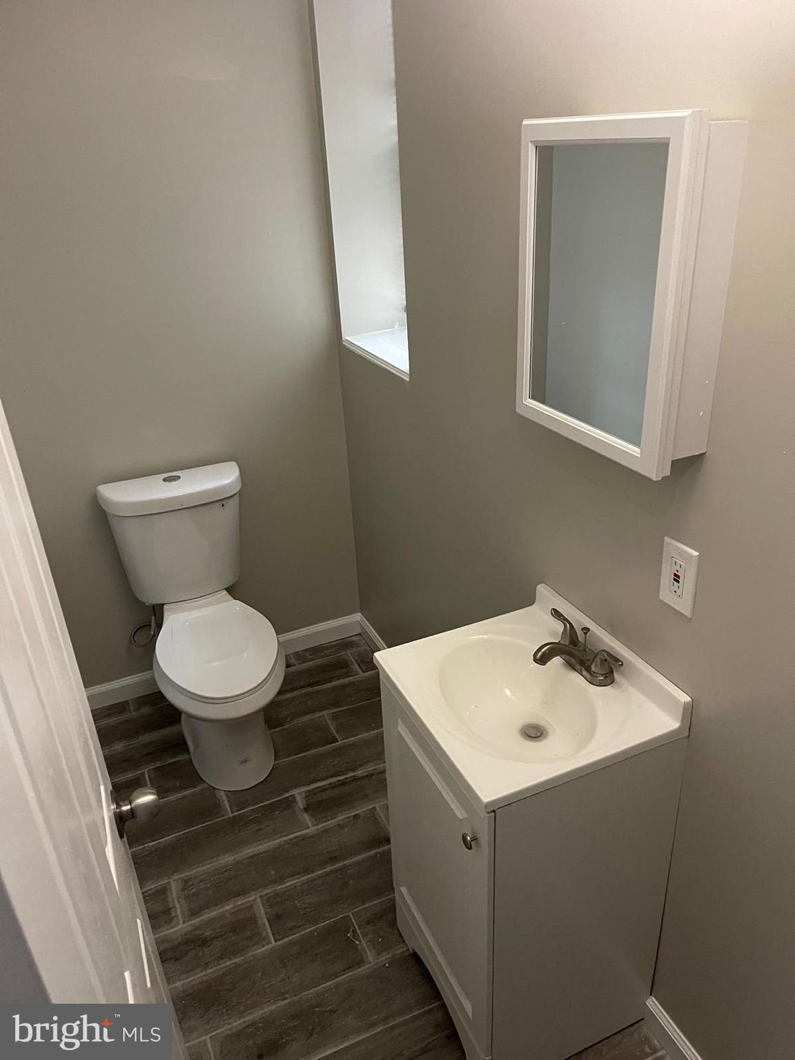 1405 W PACIFIC STREET