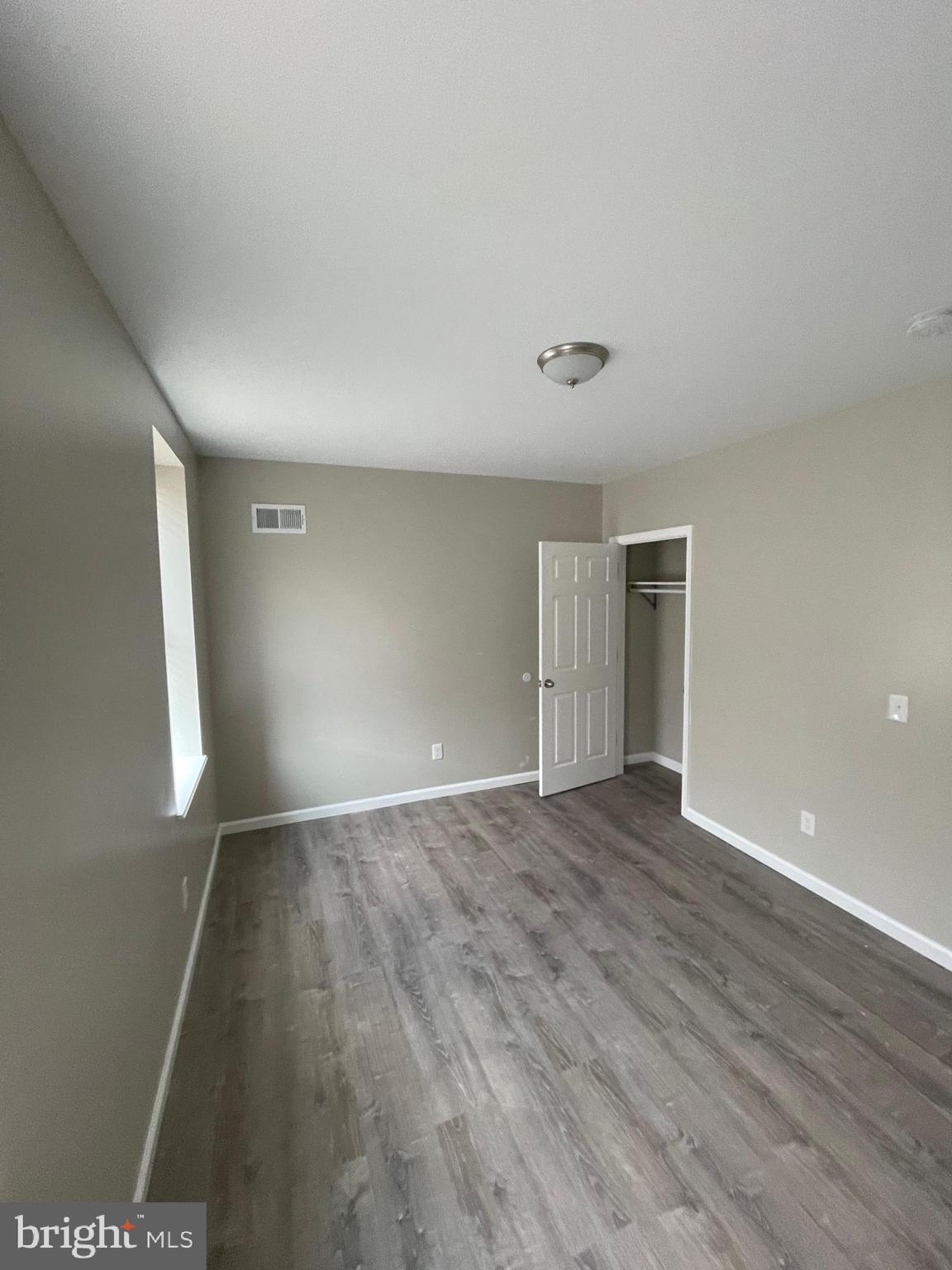 1405 W PACIFIC STREET