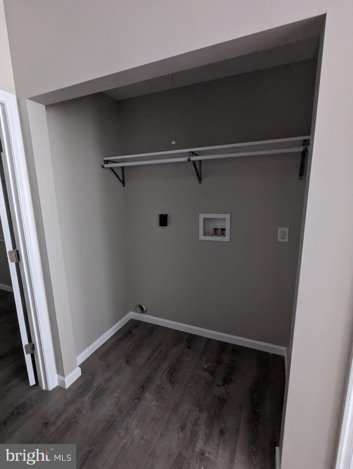 1405 W PACIFIC STREET